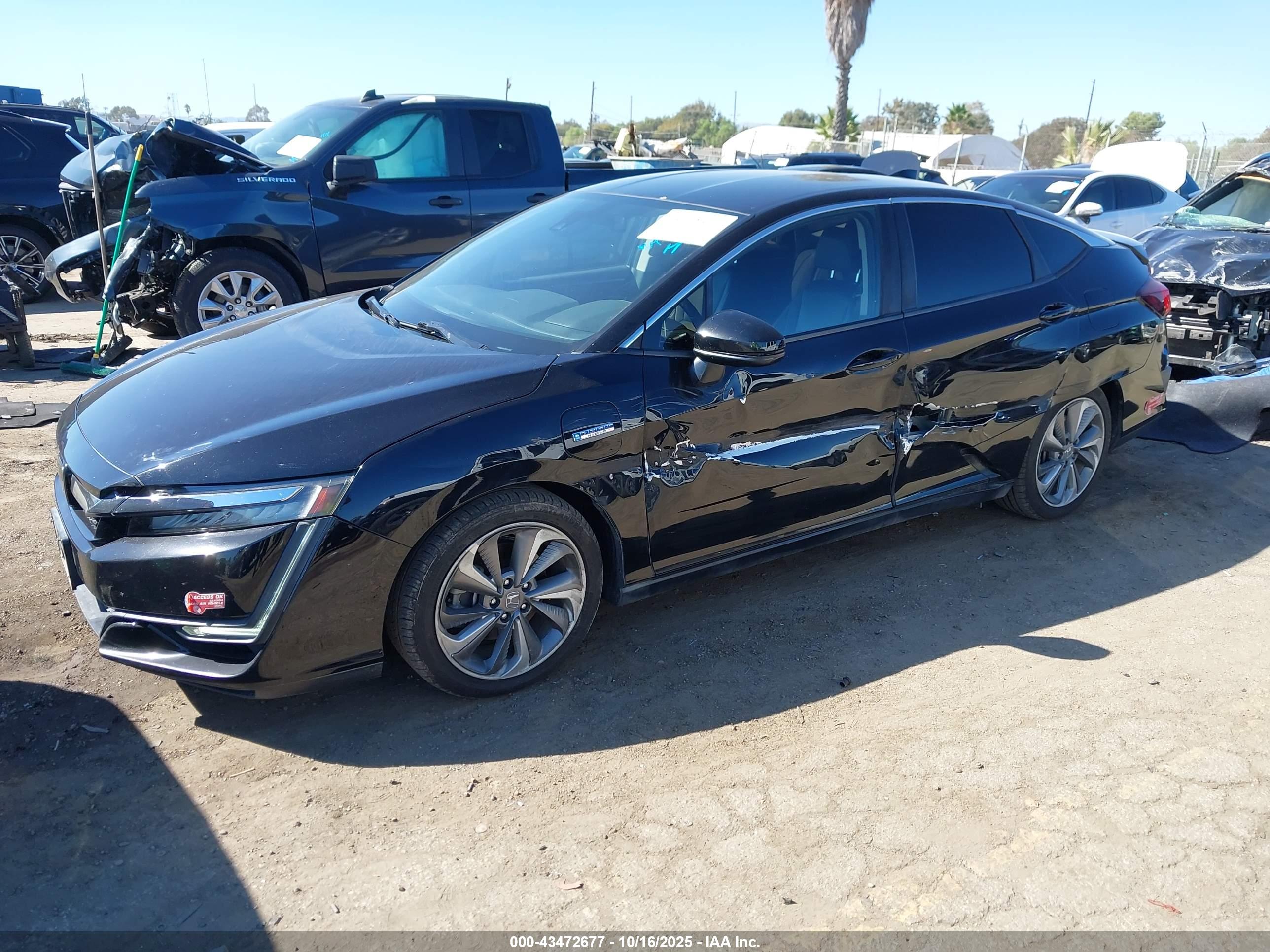 HONDA CLARITY image 2
