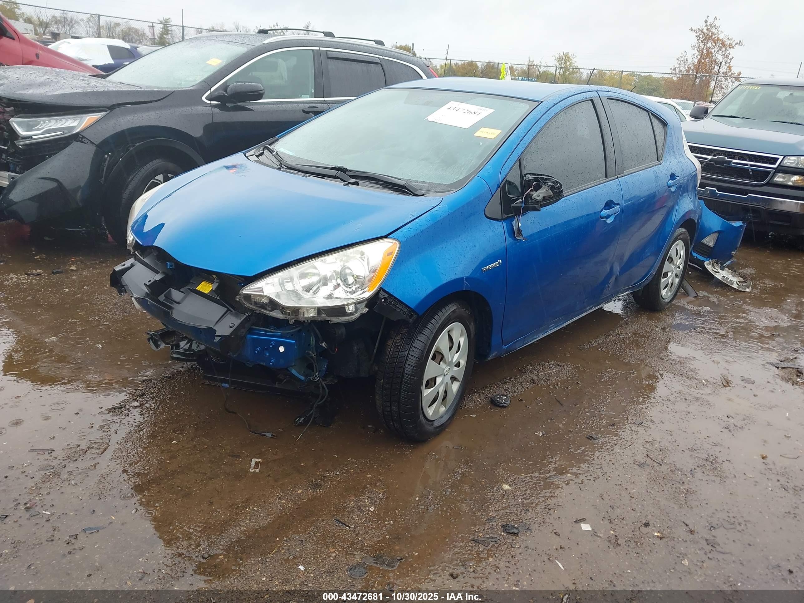 TOYOTA PRIUS image 2
