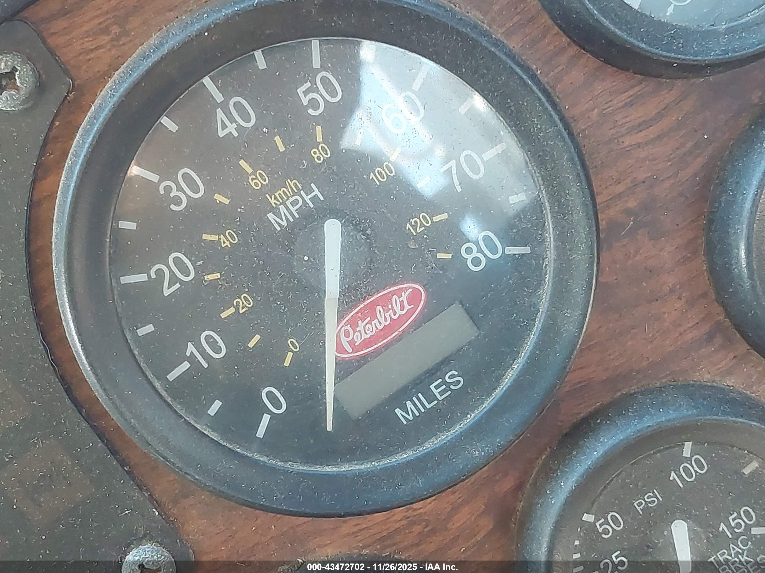 PETERBILT 320 image 6