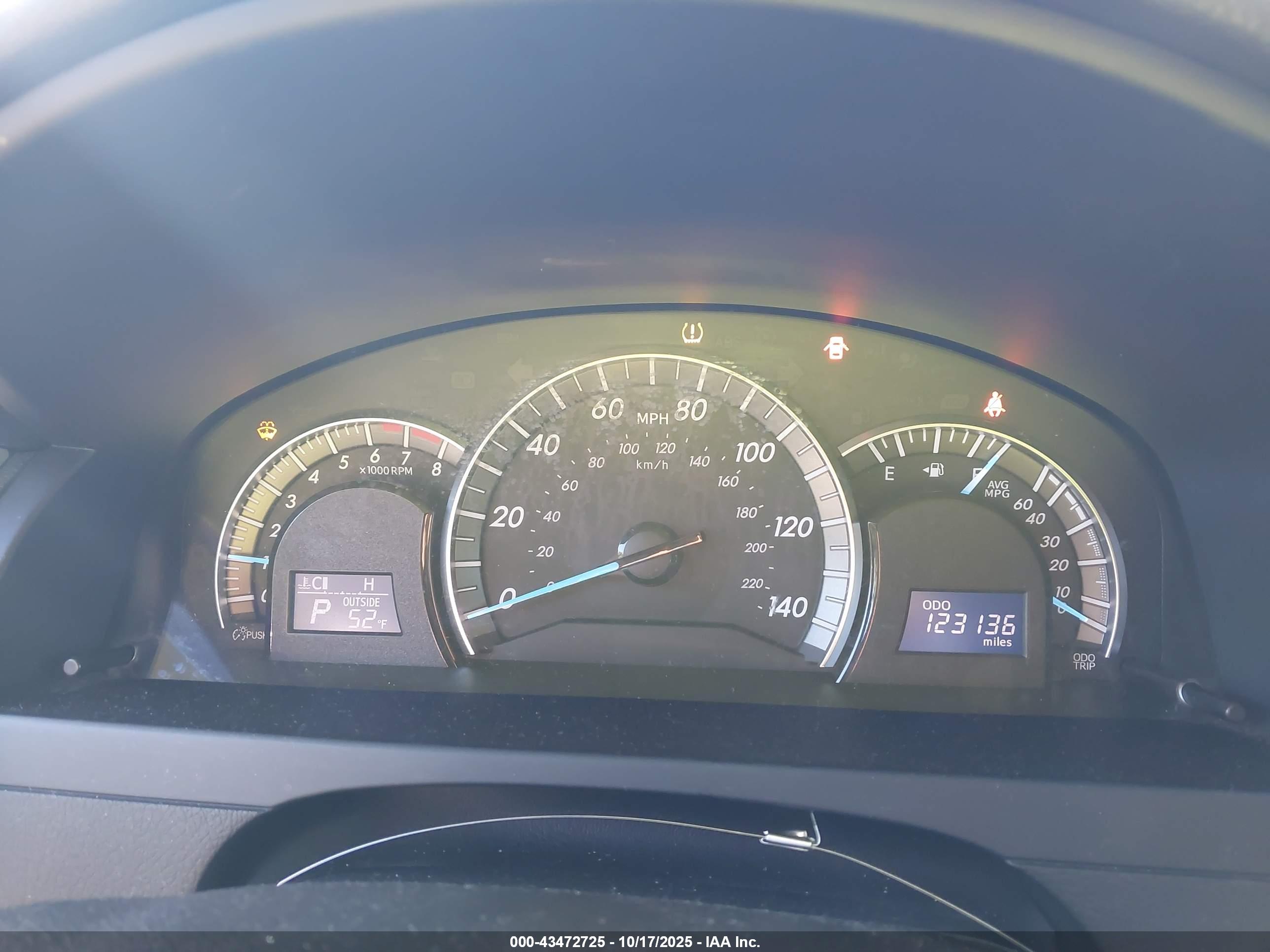 TOYOTA CAMRY image 7