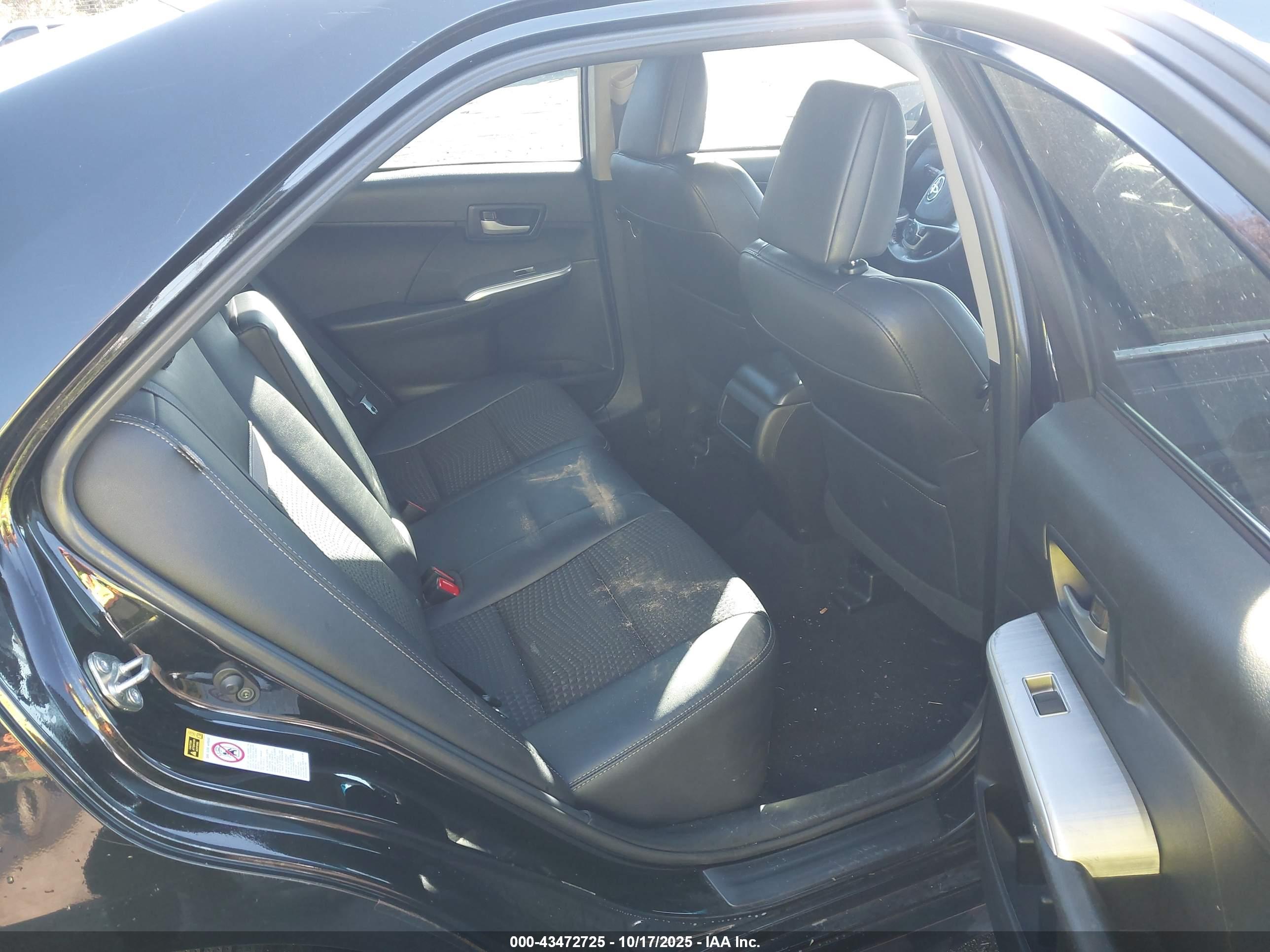 TOYOTA CAMRY image 8