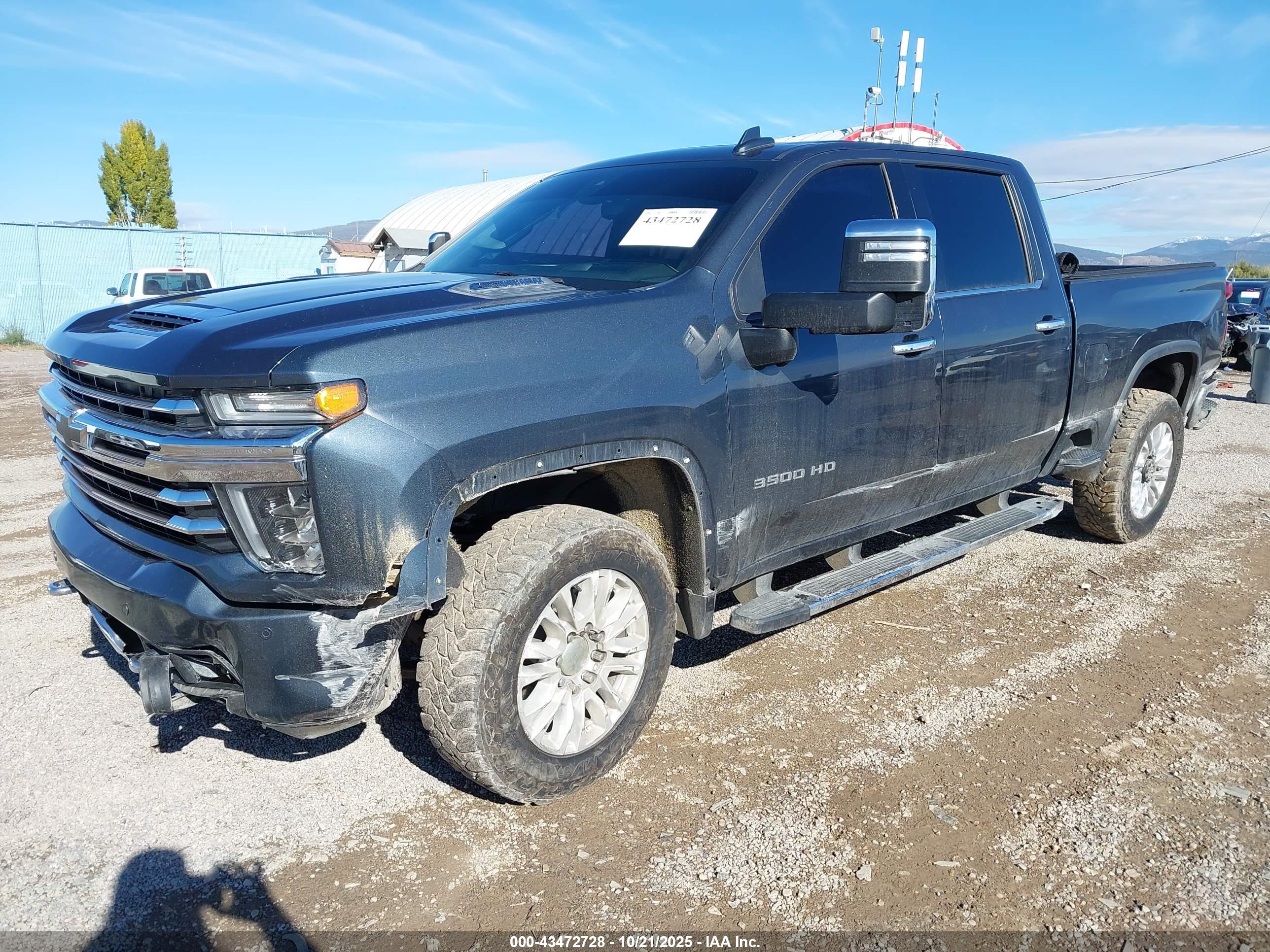 CHEVROLET SILVERADO image 2