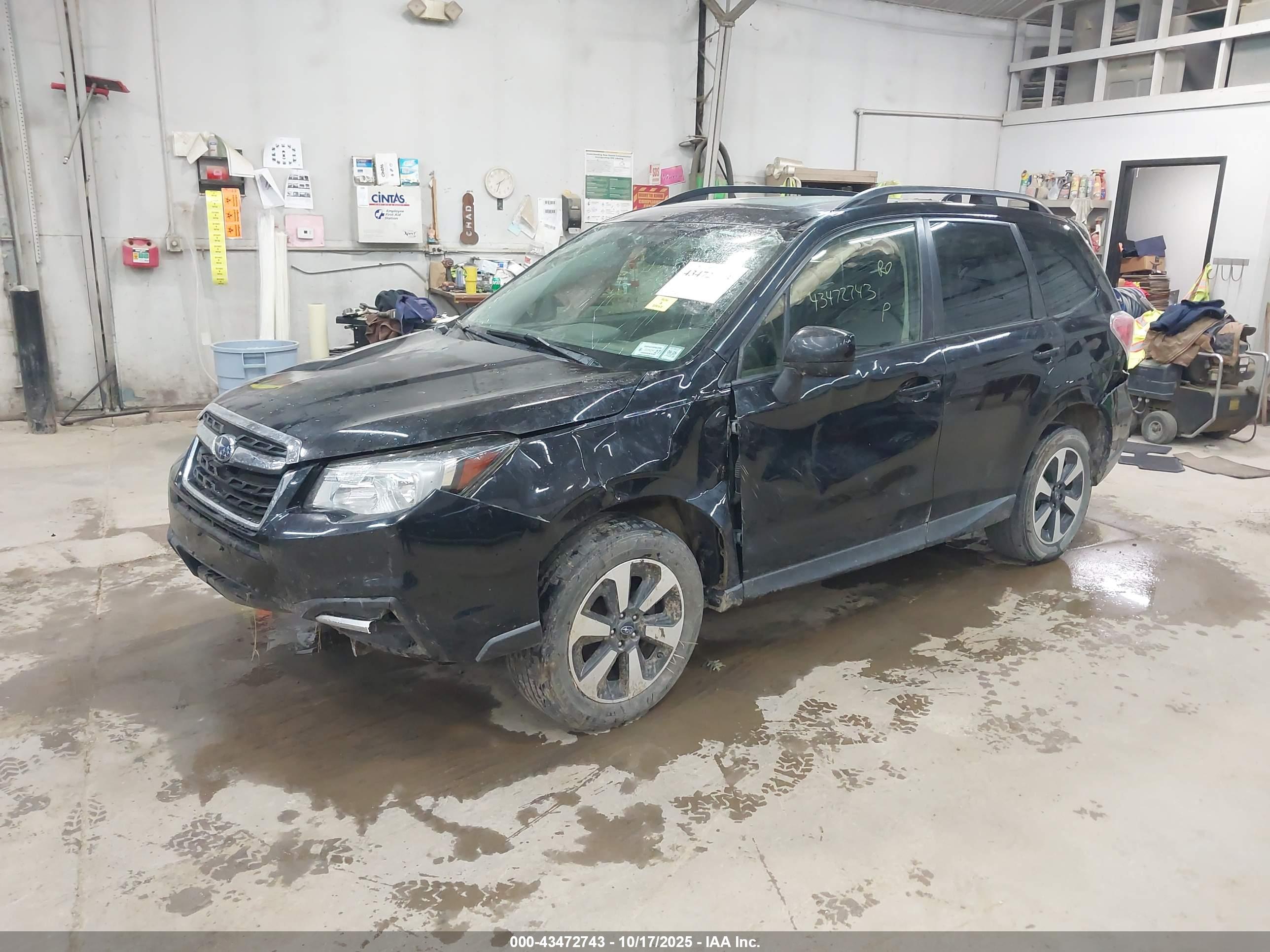 SUBARU FORESTER image 2