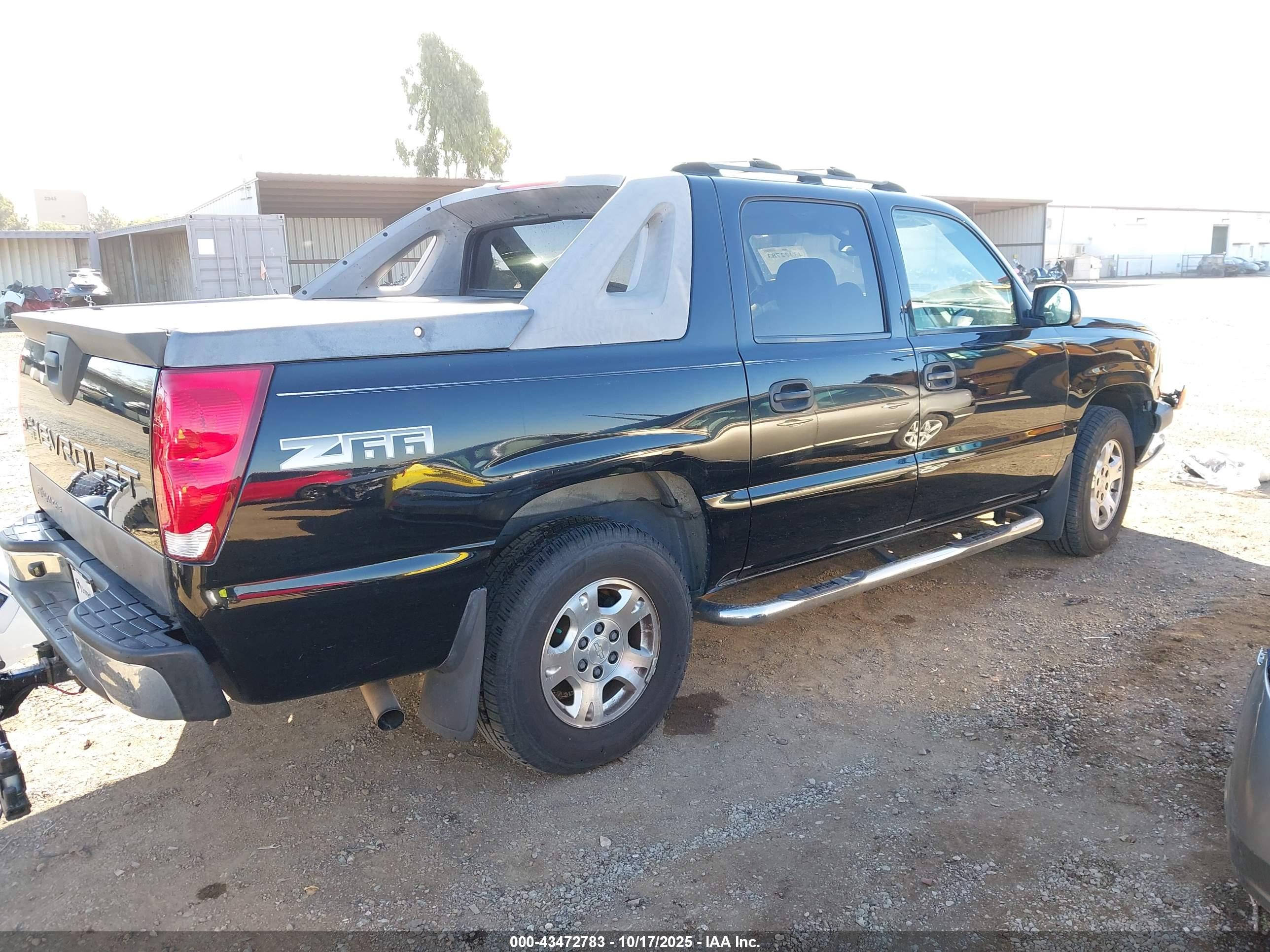 CHEVROLET AVALANCHE image 4