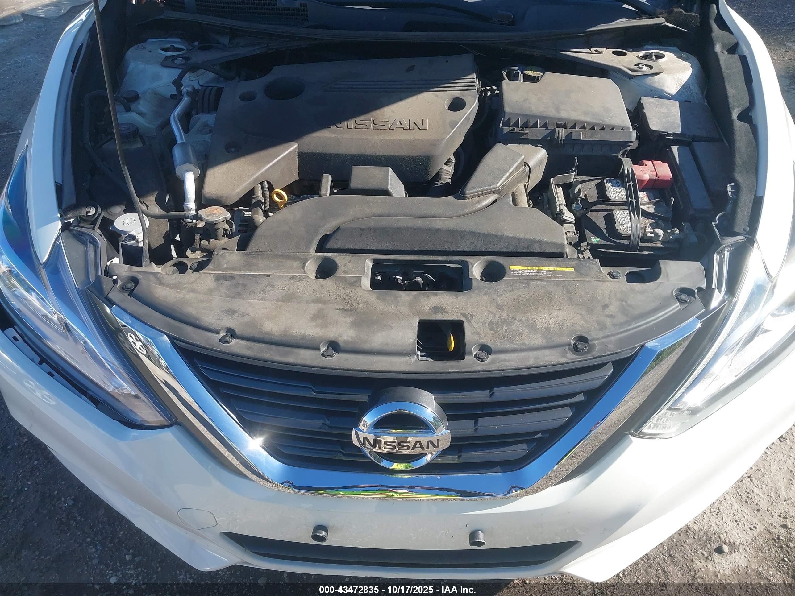 NISSAN ALTIMA image 10