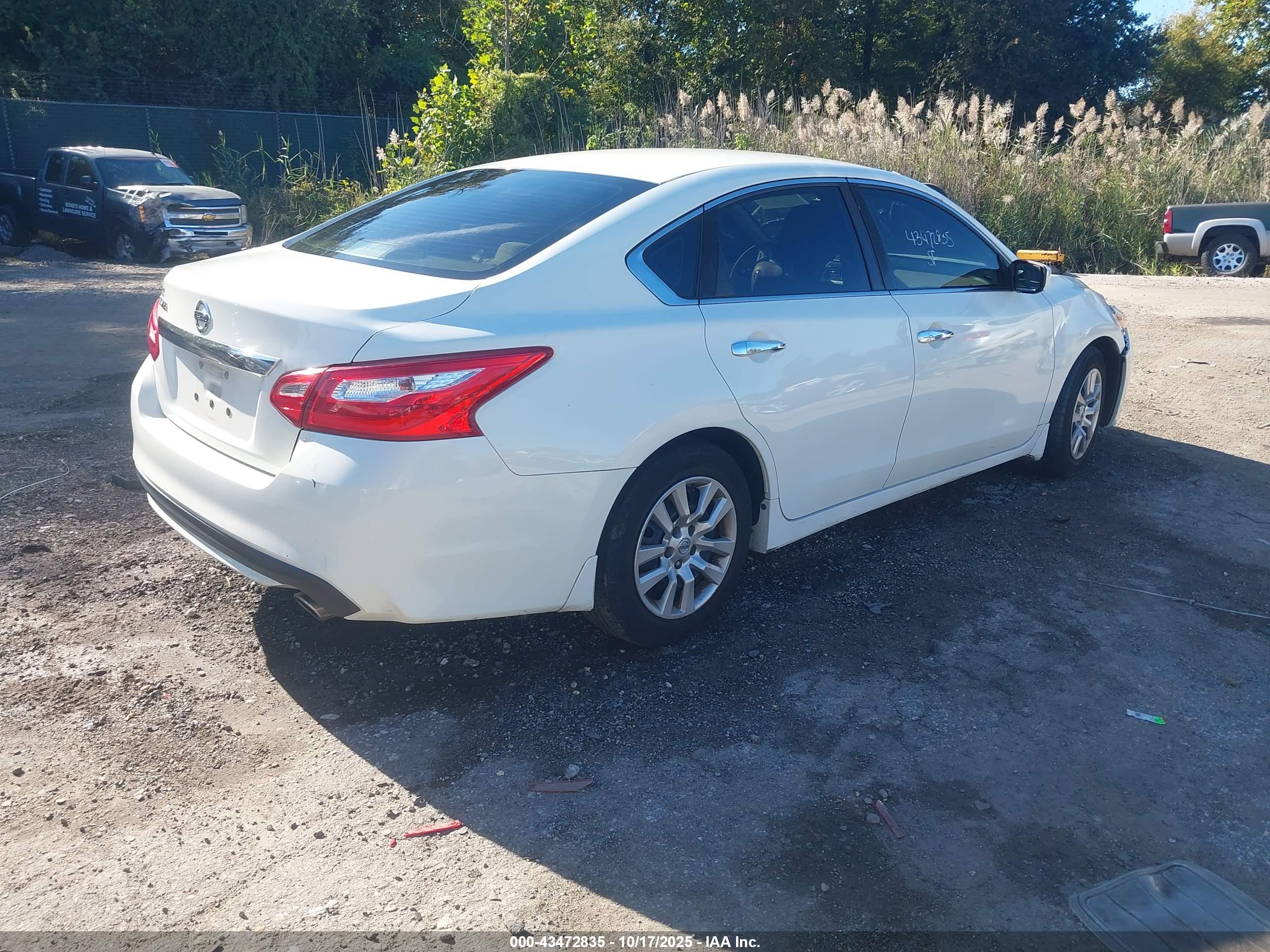 NISSAN ALTIMA image 4