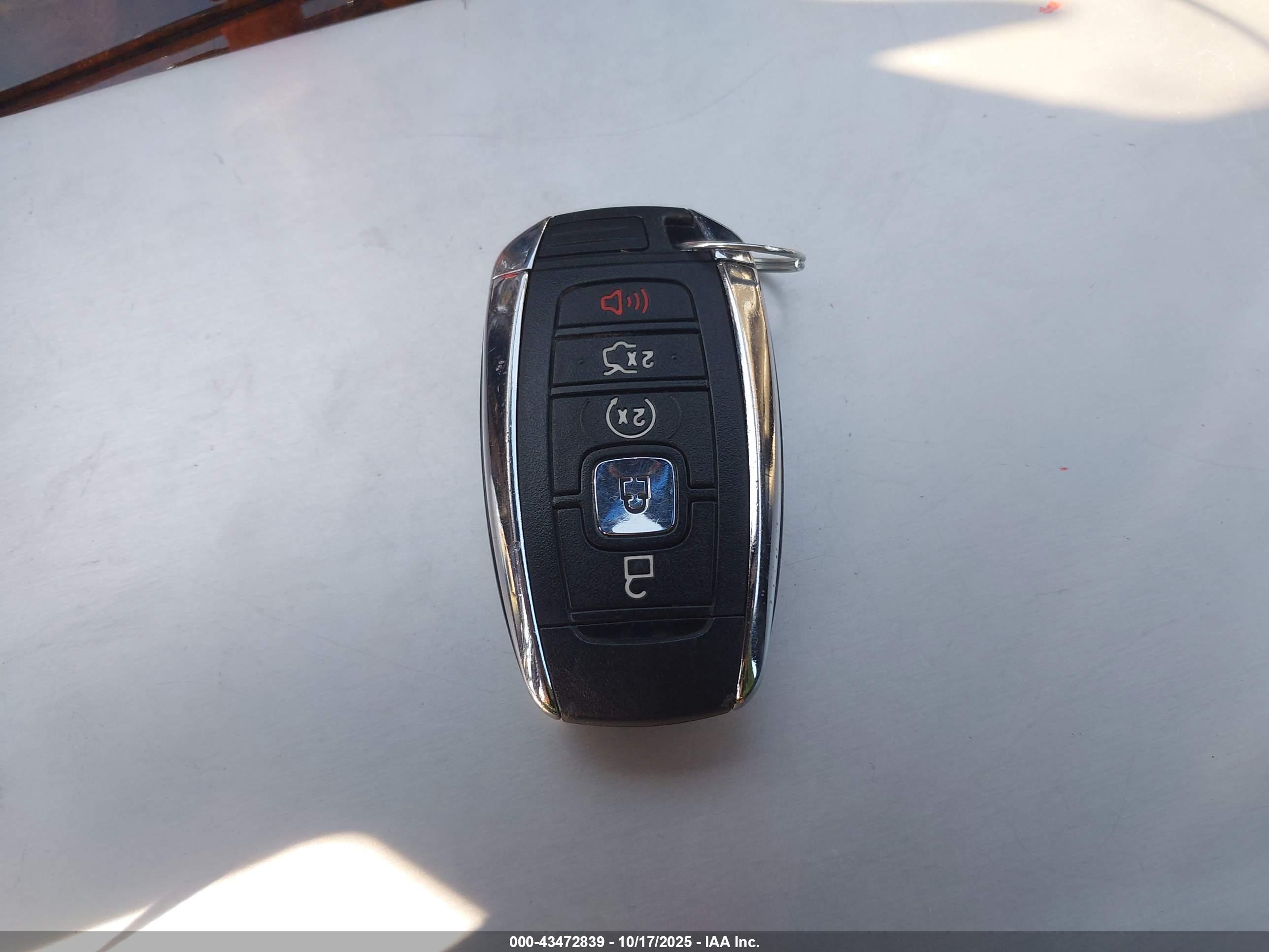 LINCOLN CONTINENTAL image 11