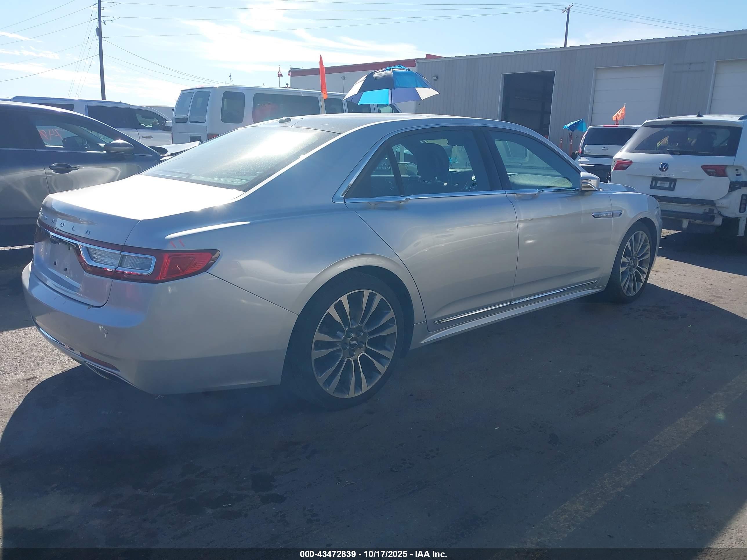 LINCOLN CONTINENTAL image 4