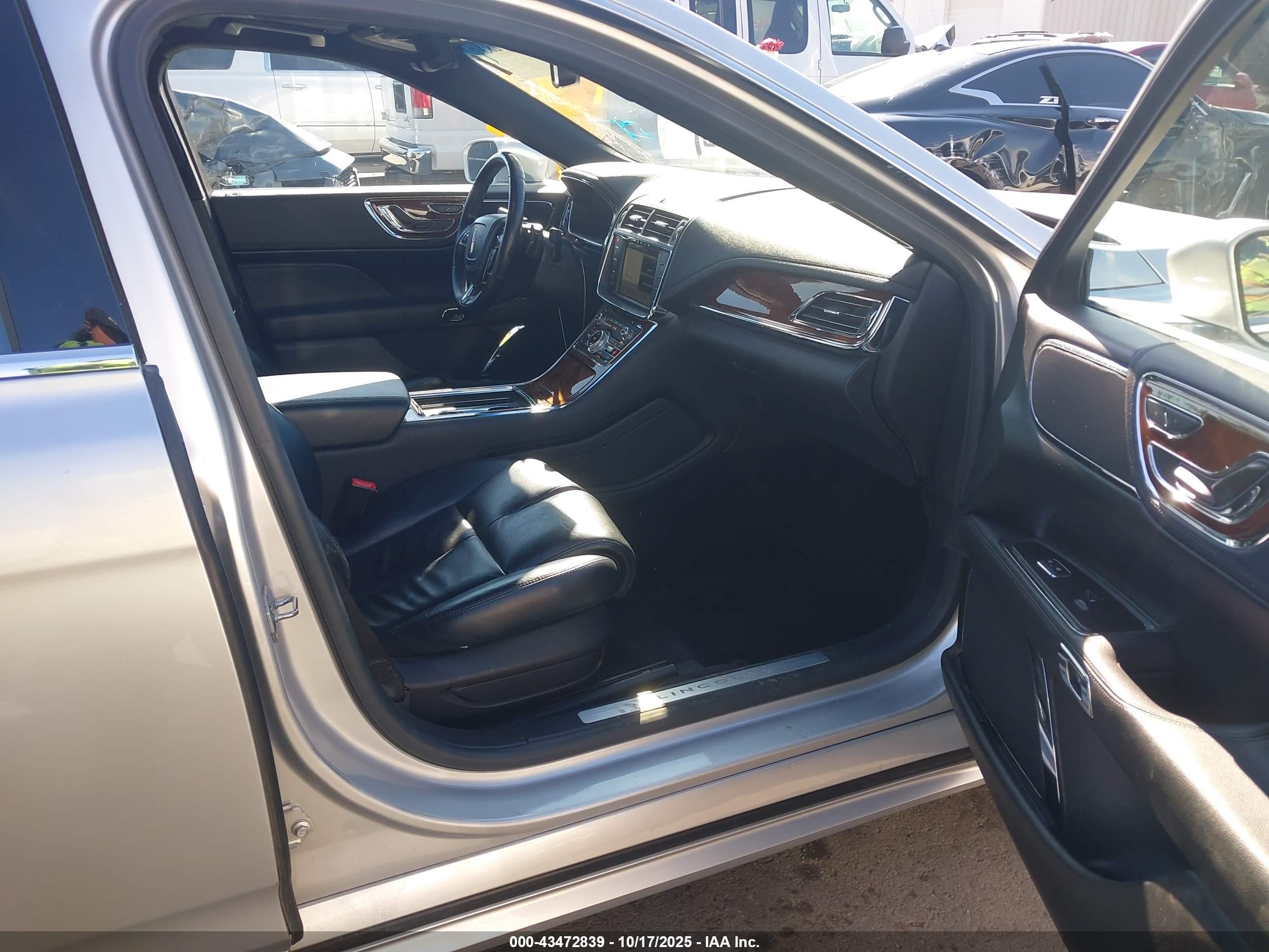 LINCOLN CONTINENTAL image 5