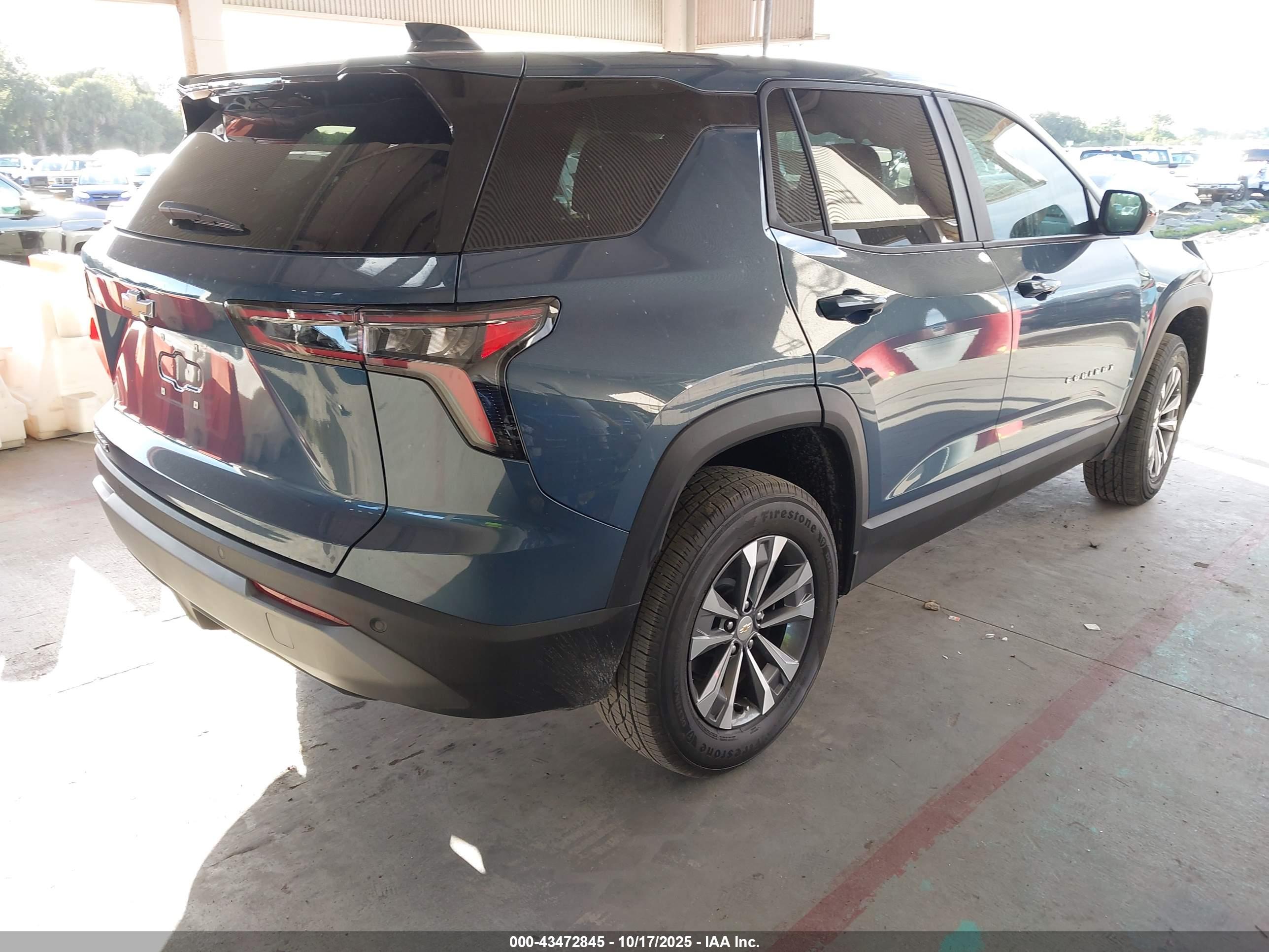 CHEVROLET EQUINOX image 4
