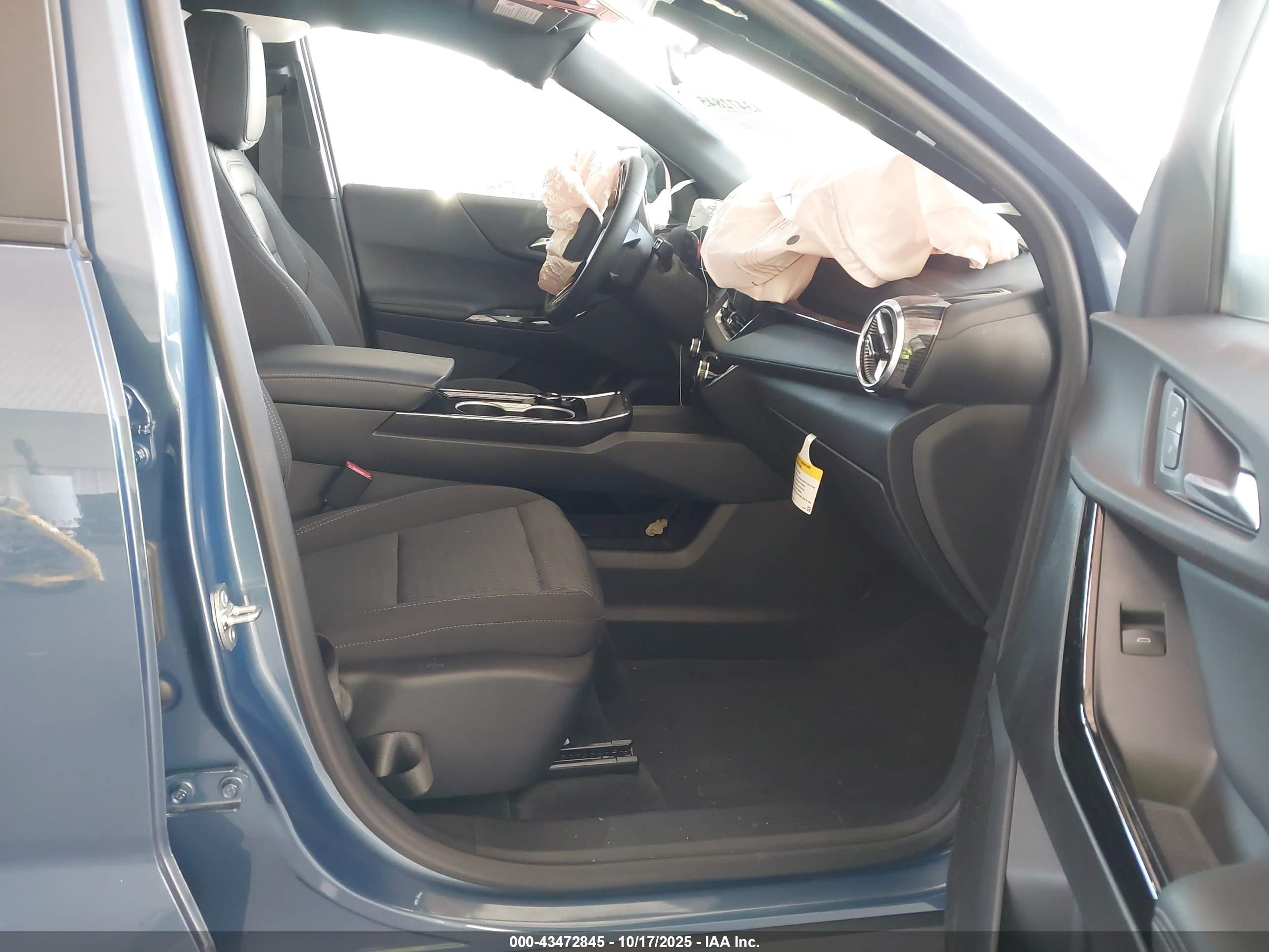 CHEVROLET EQUINOX image 5