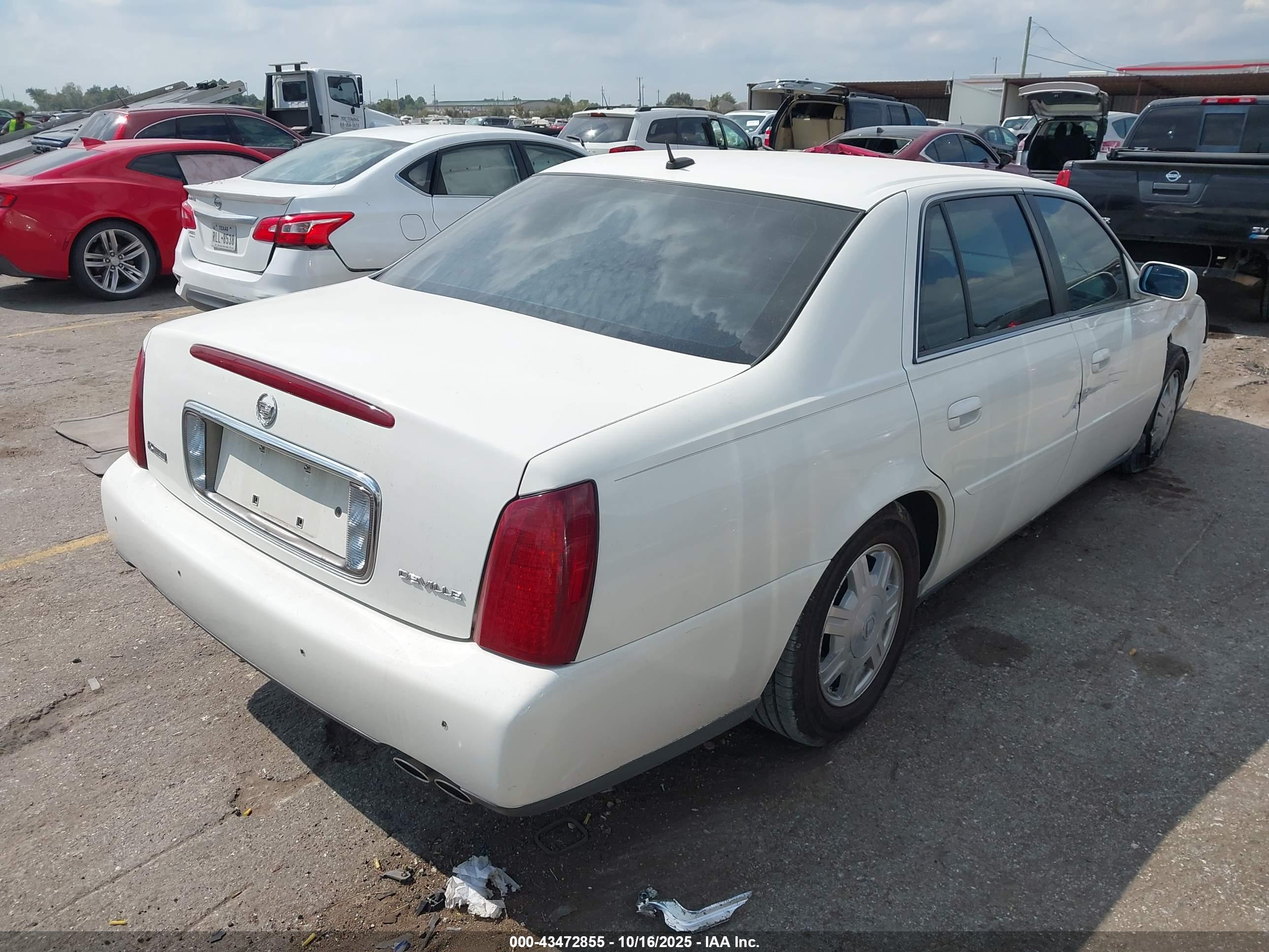 CADILLAC DEVILLE image 4