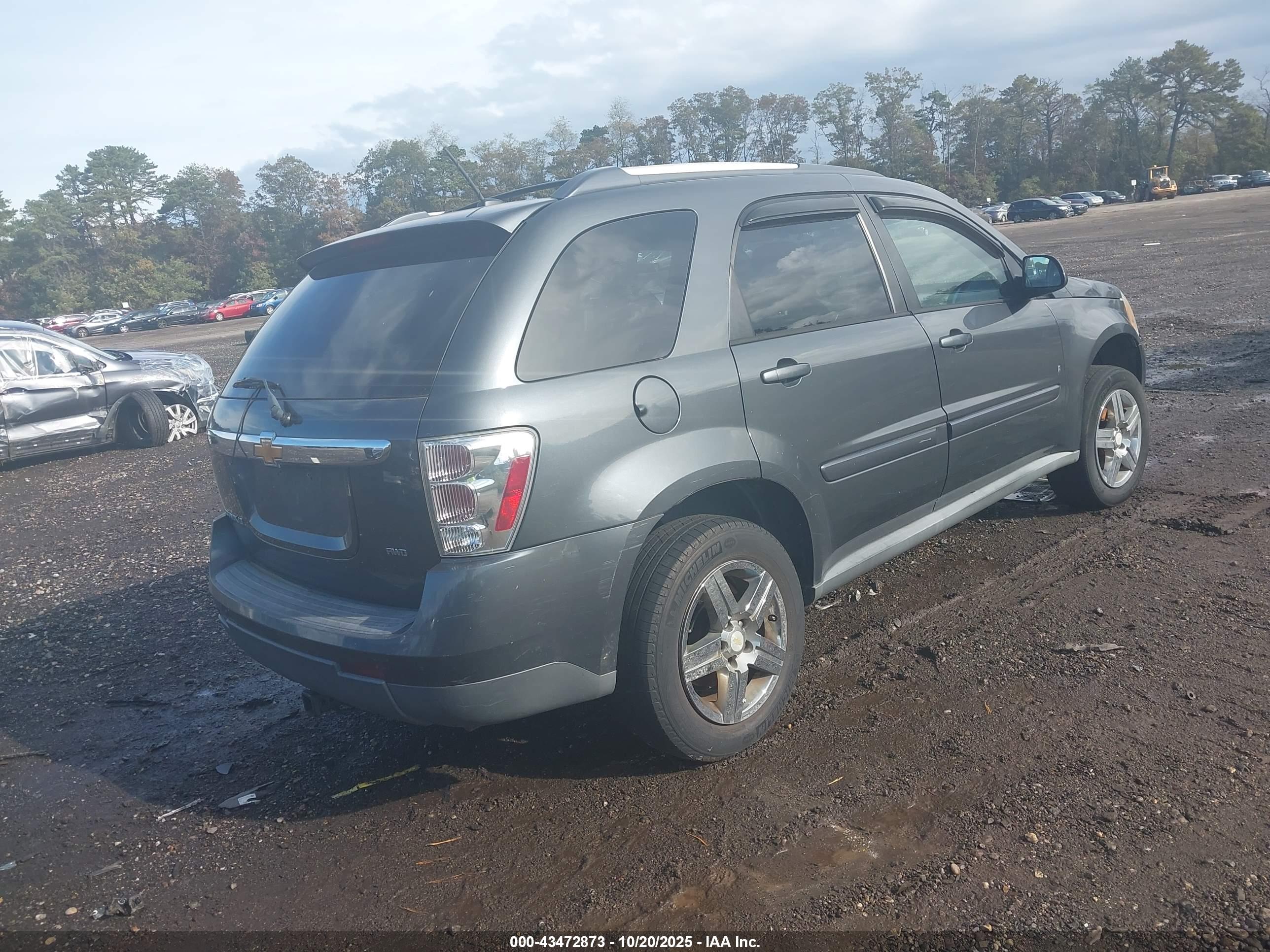 CHEVROLET EQUINOX image 4