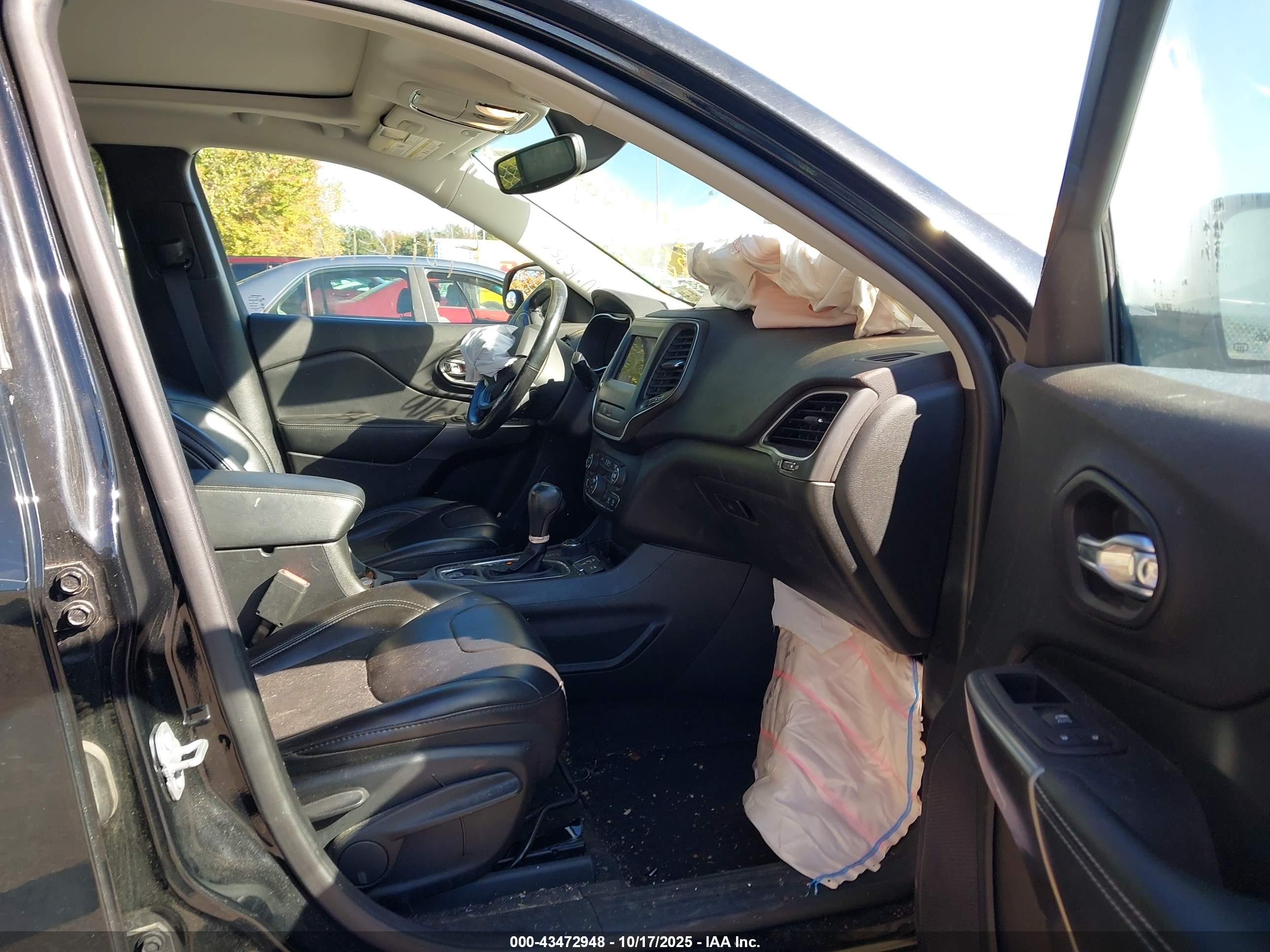 JEEP CHEROKEE image 5