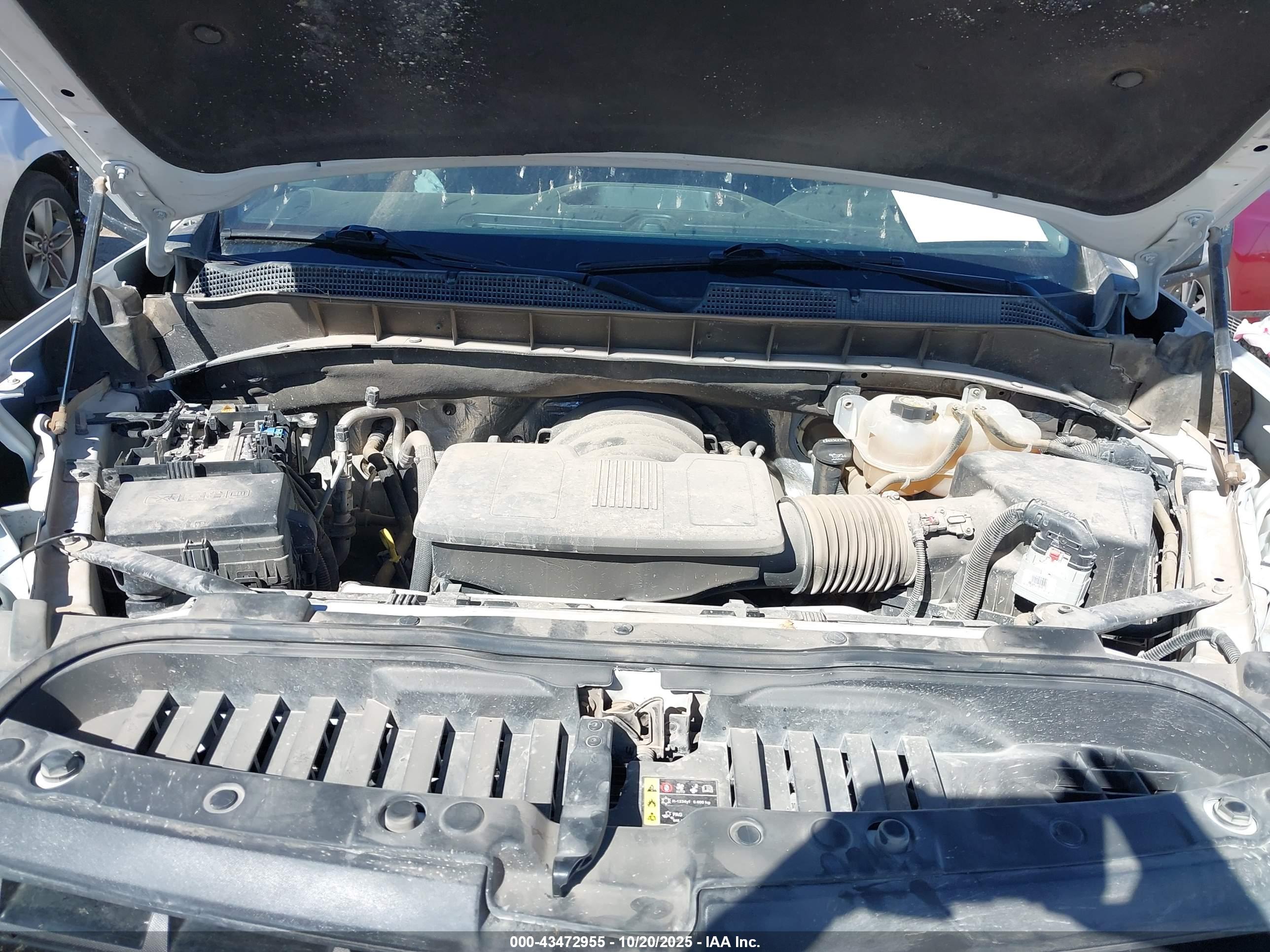 CHEVROLET SILVERADO image 10