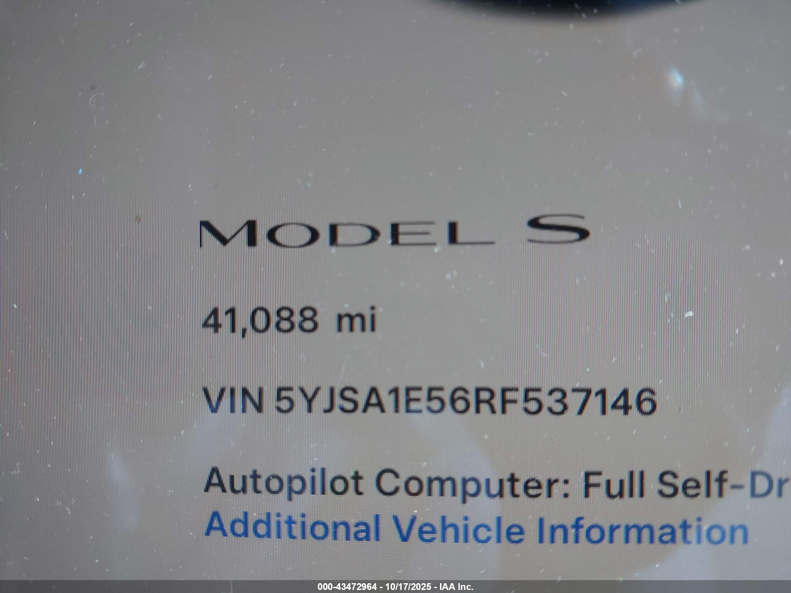 TESLA MODEL image 7