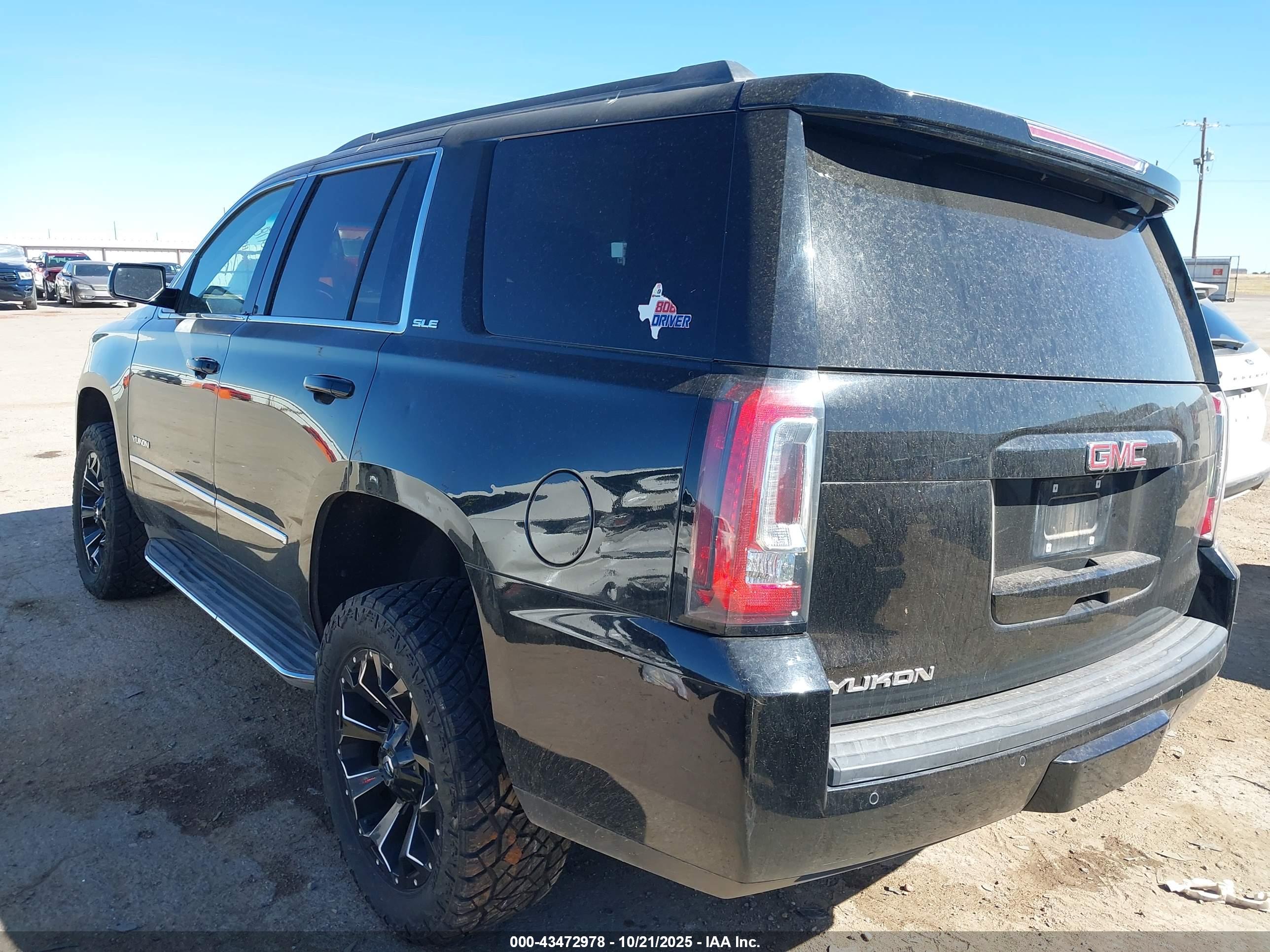 GMC YUKON image 3