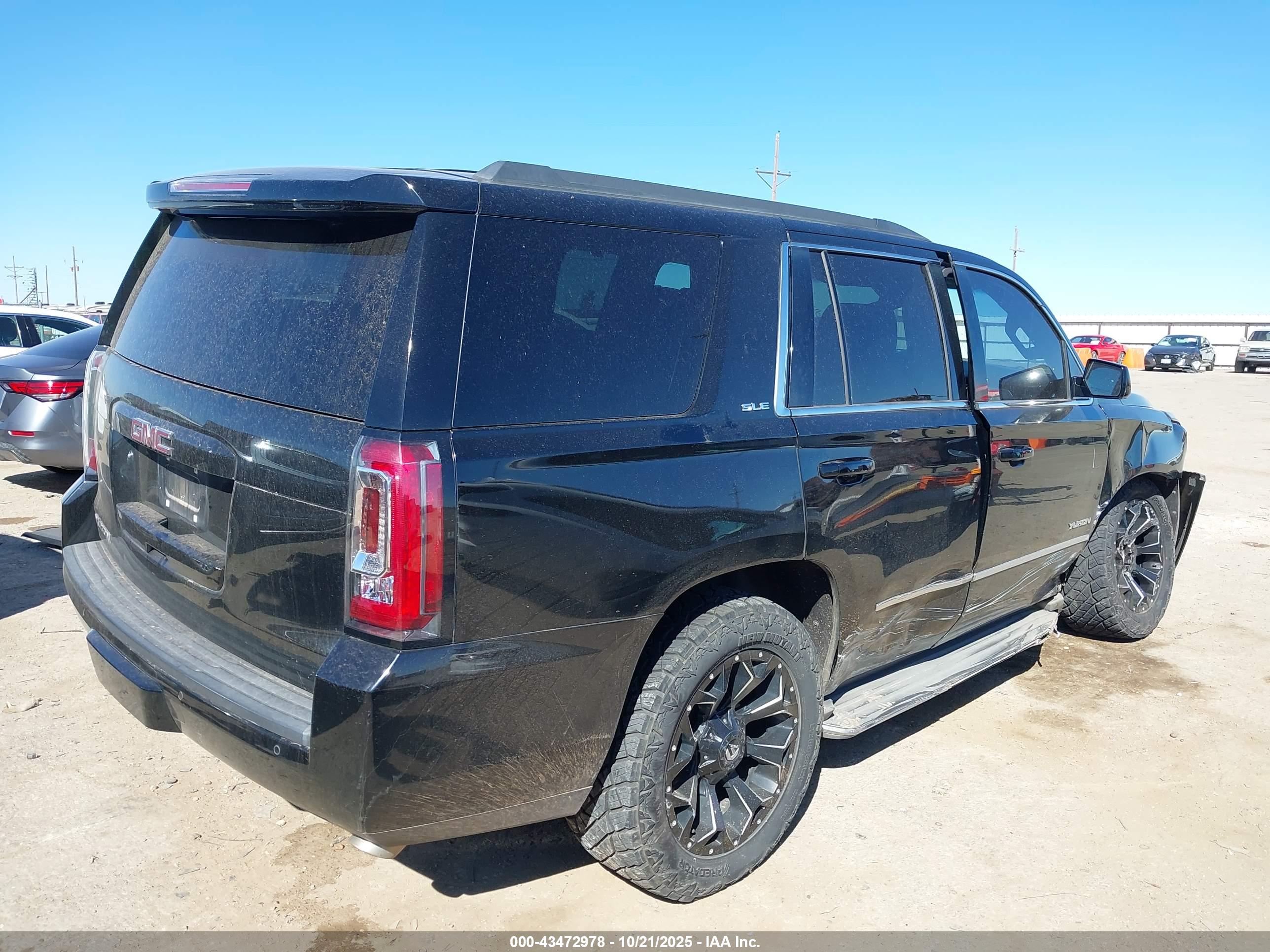 GMC YUKON image 4