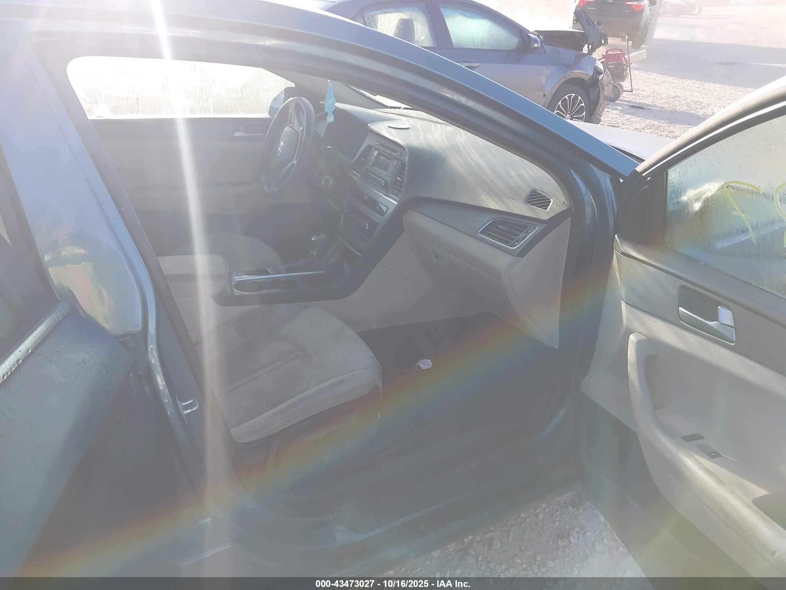 HYUNDAI SONATA image 5