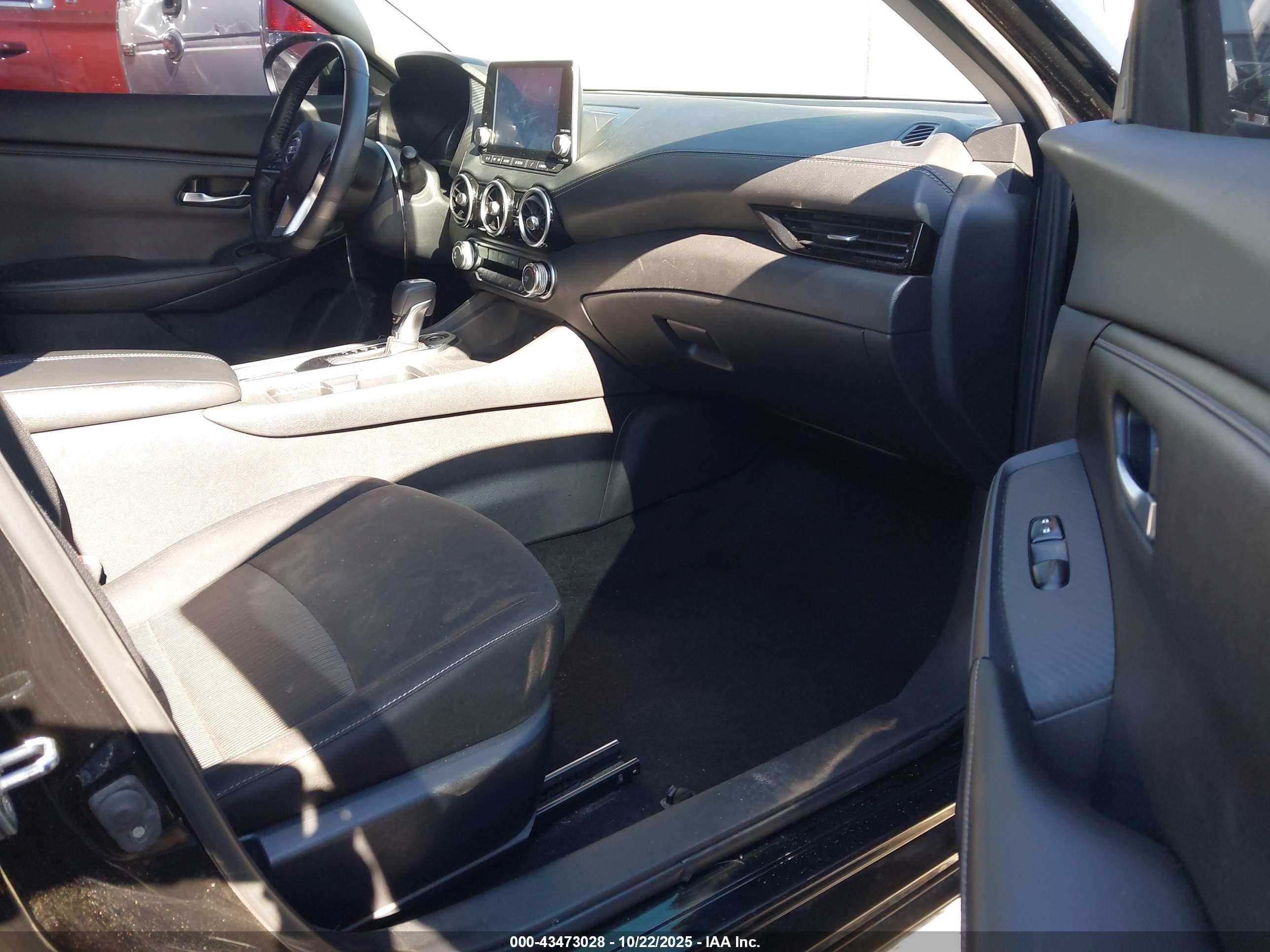 NISSAN SENTRA image 5