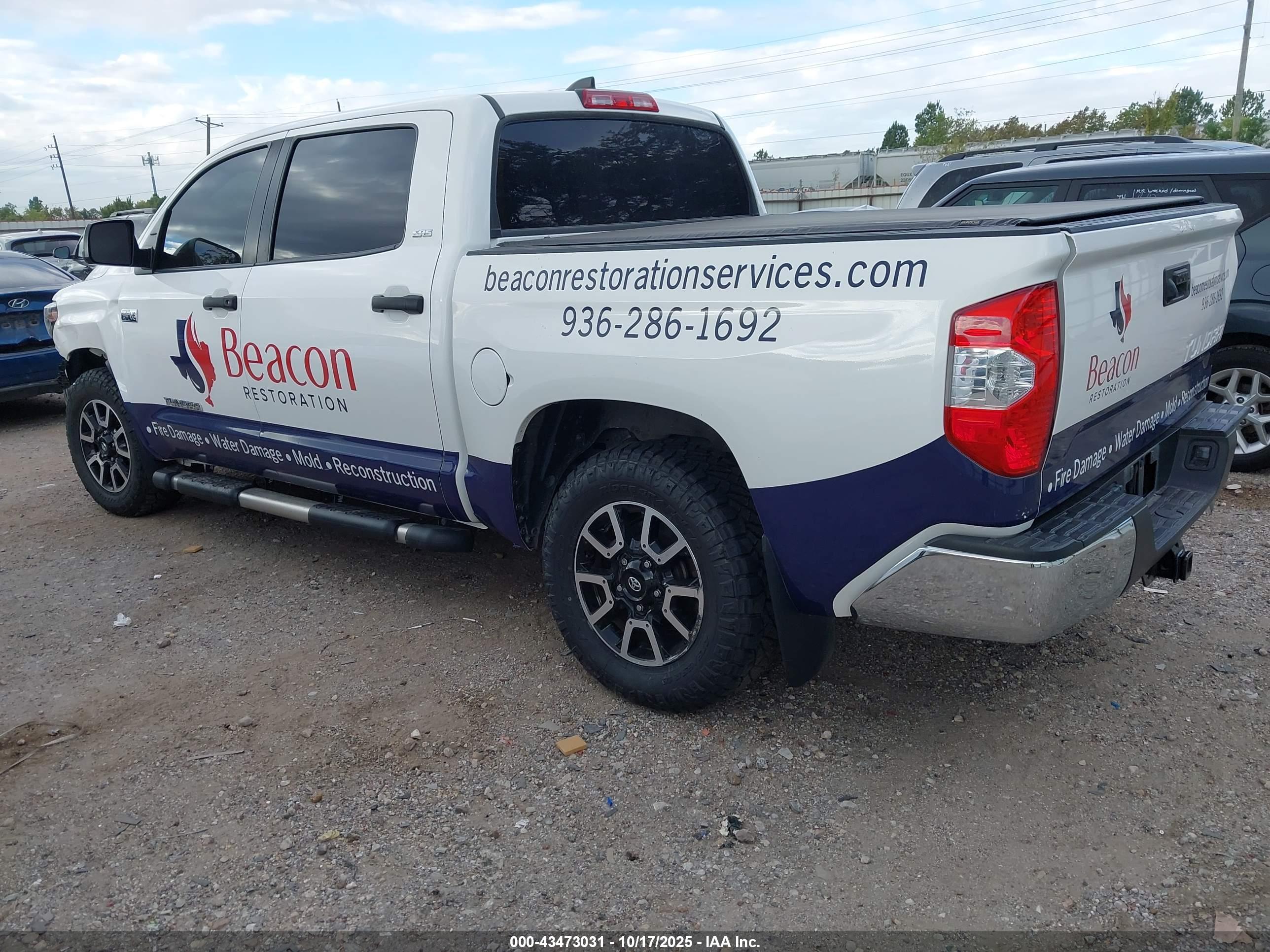TOYOTA TUNDRA image 3