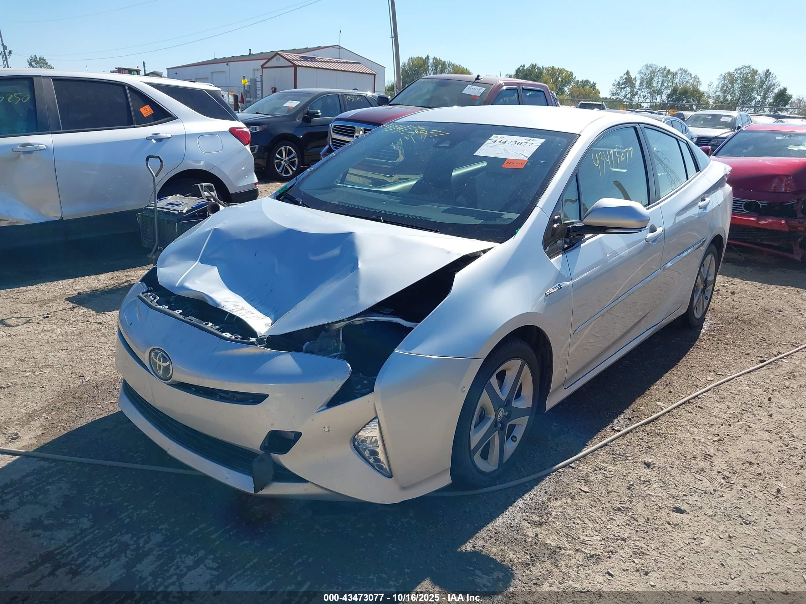 TOYOTA PRIUS image 2