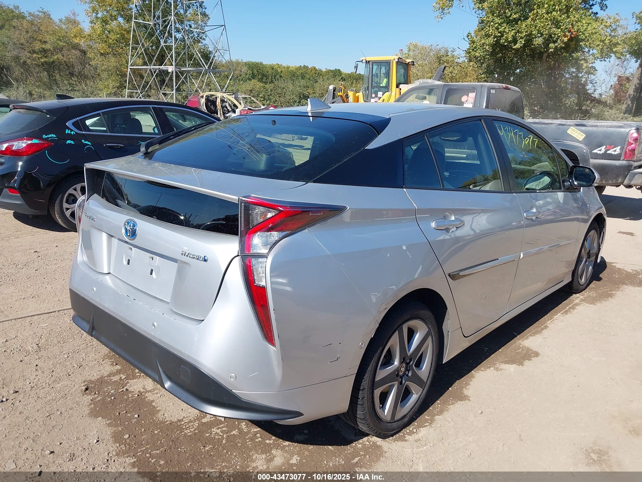 TOYOTA PRIUS image 4