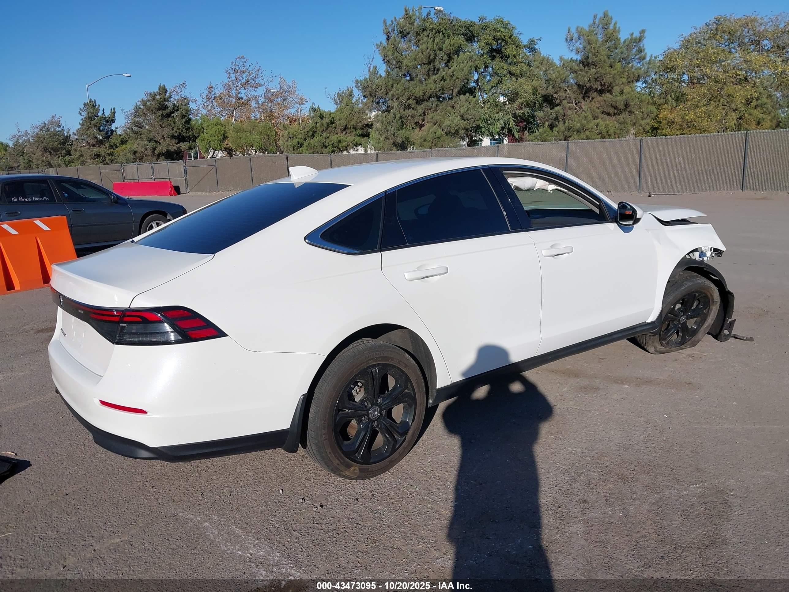 HONDA ACCORD image 4