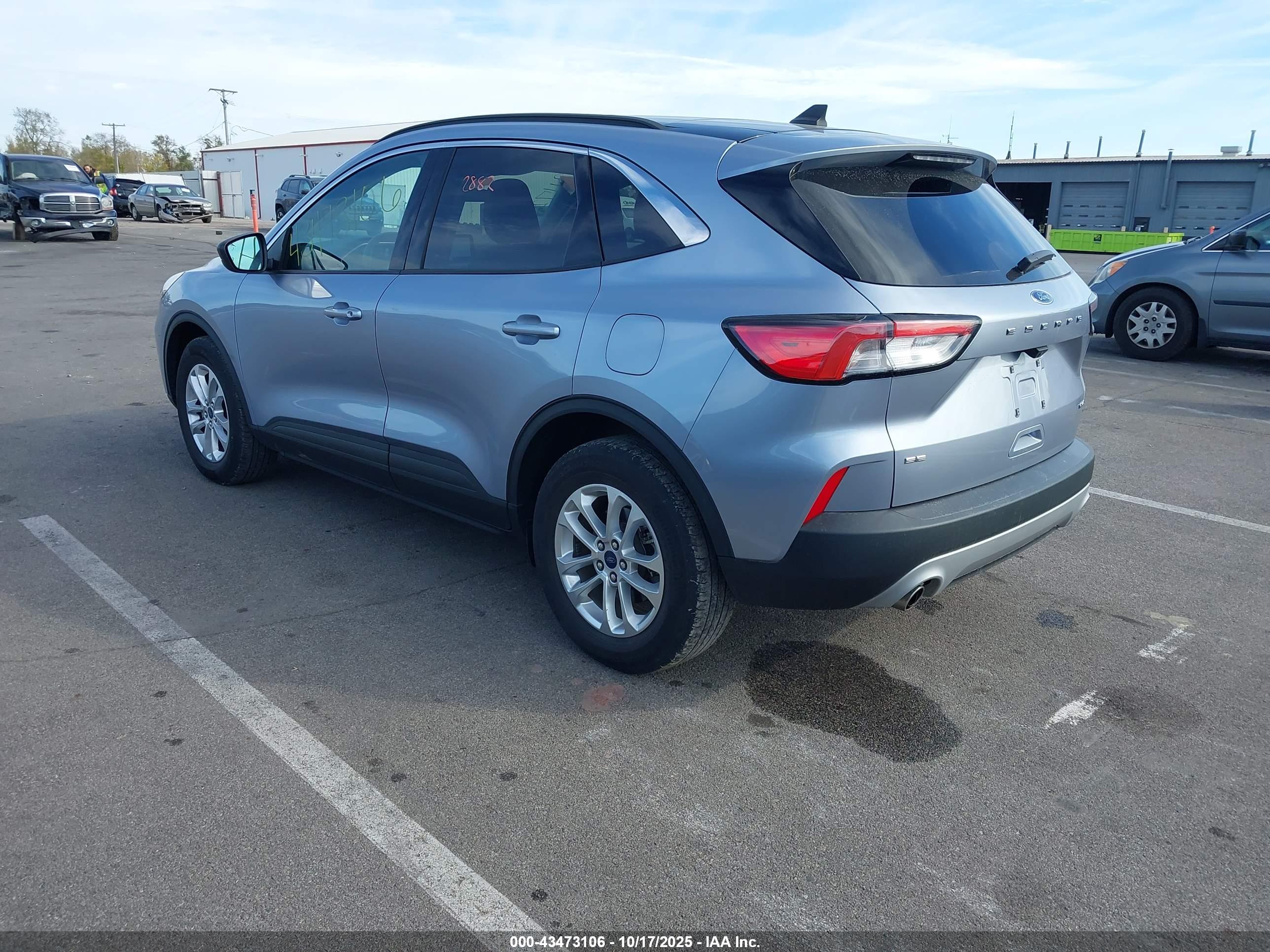 FORD ESCAPE image 3