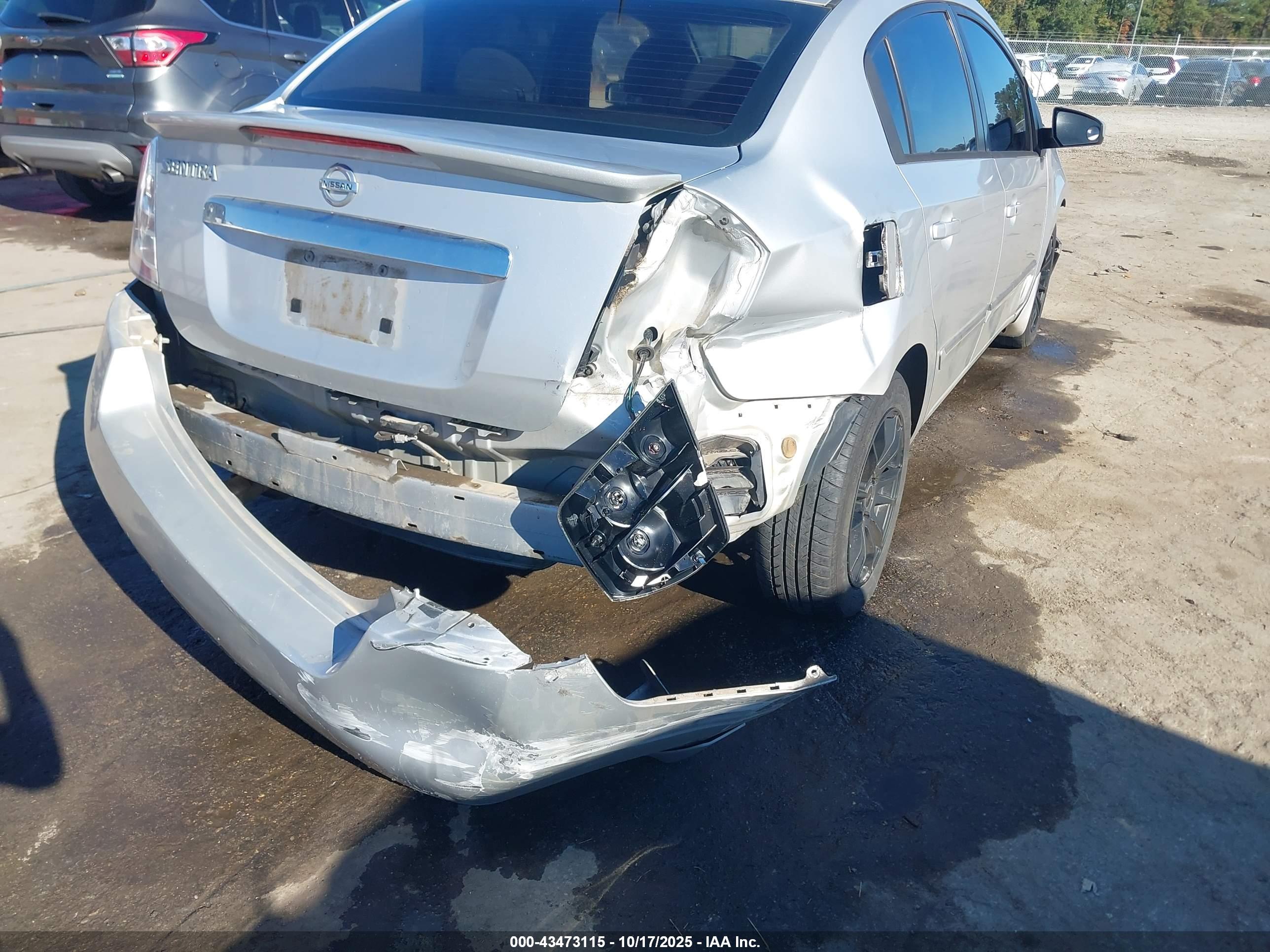 NISSAN SENTRA image 6