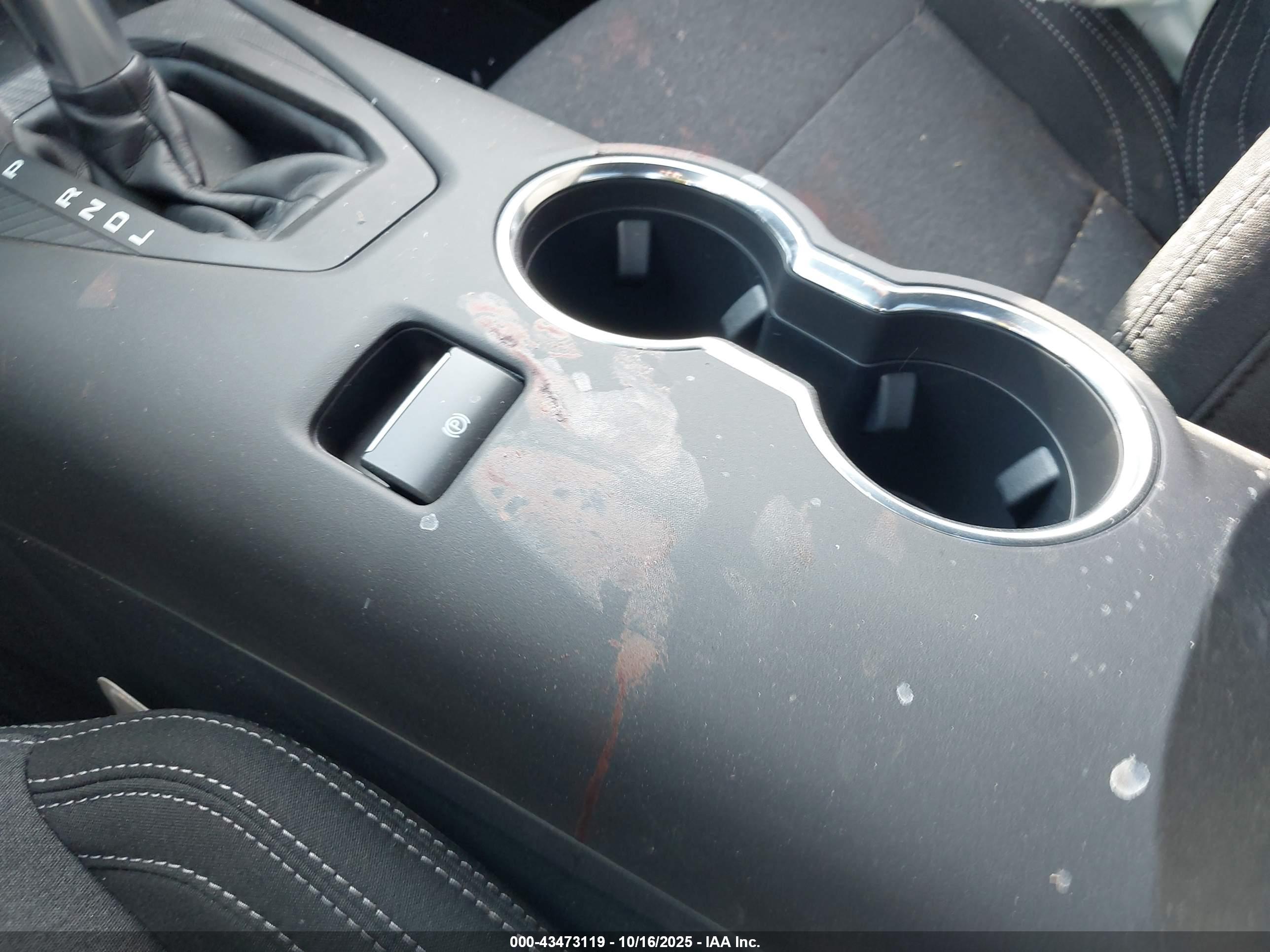 FORD MUSTANG image 6