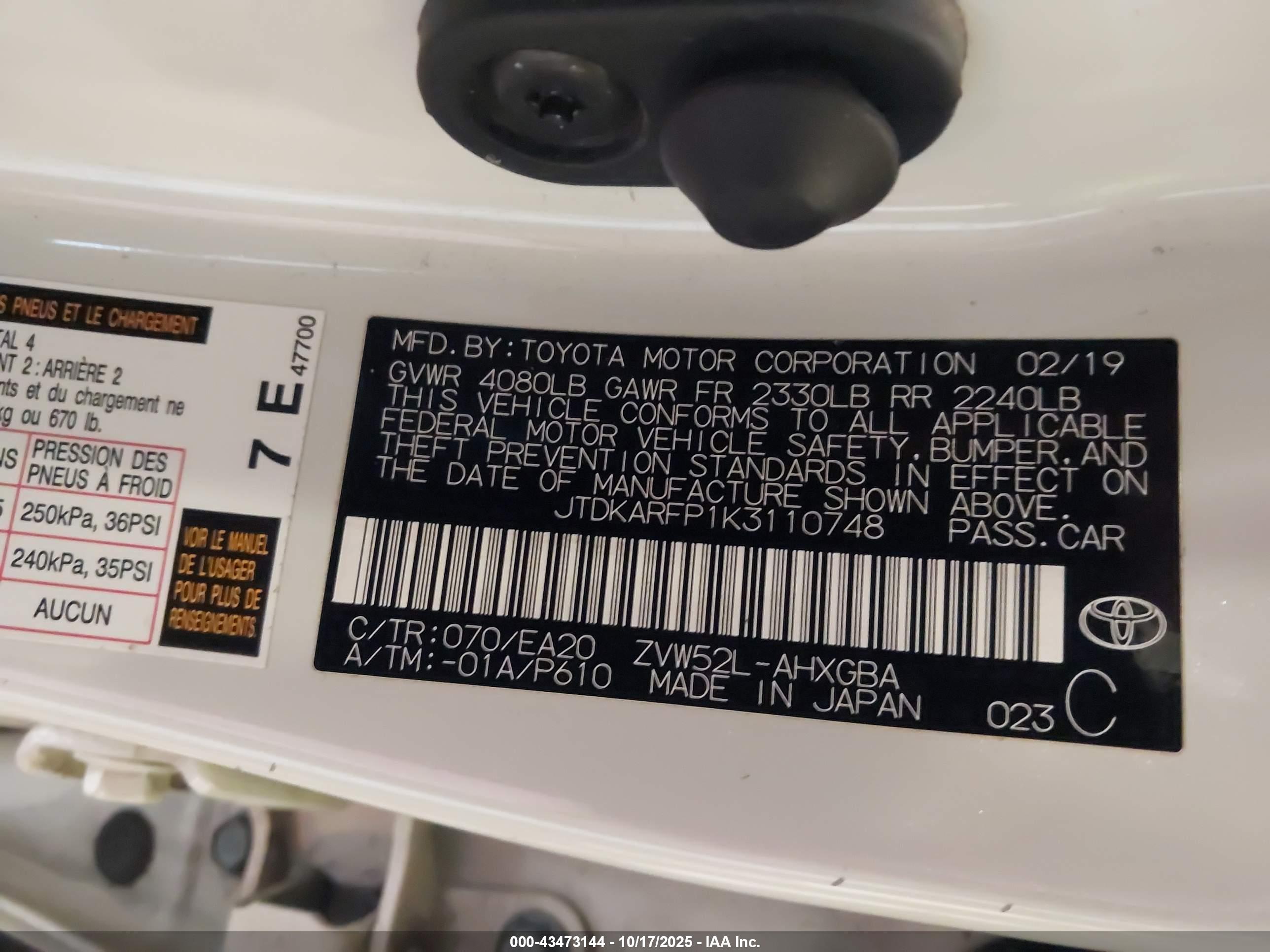 TOYOTA PRIUS image 9