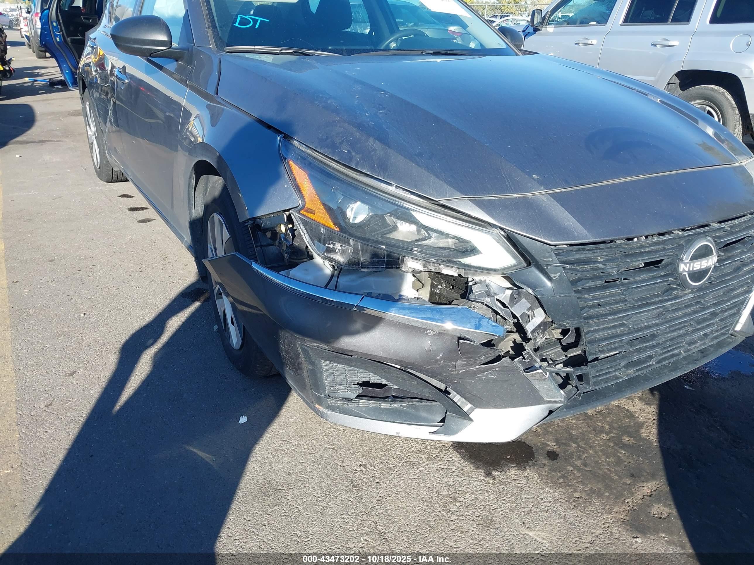 NISSAN ALTIMA image 6
