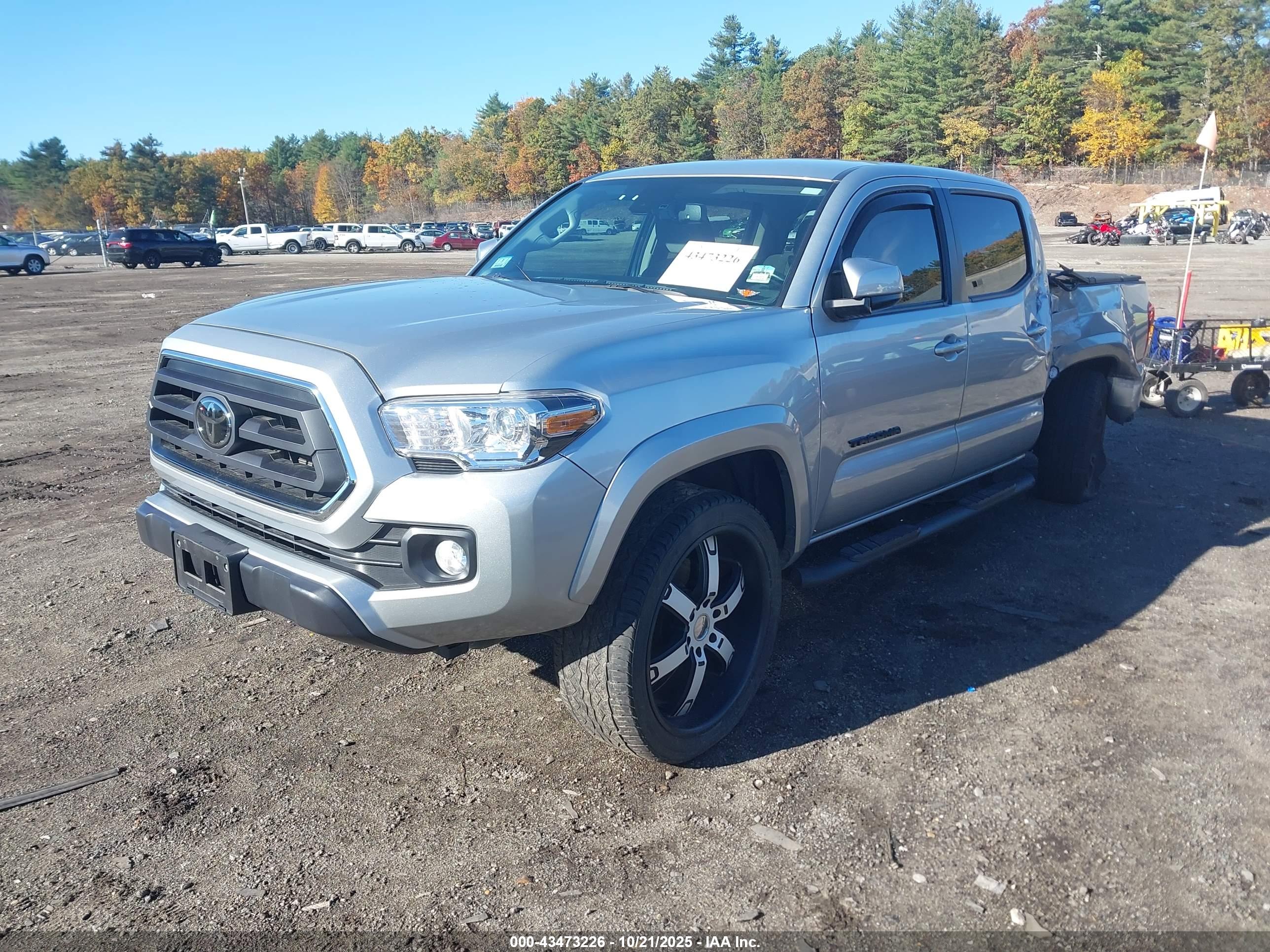 TOYOTA TACOMA image 2