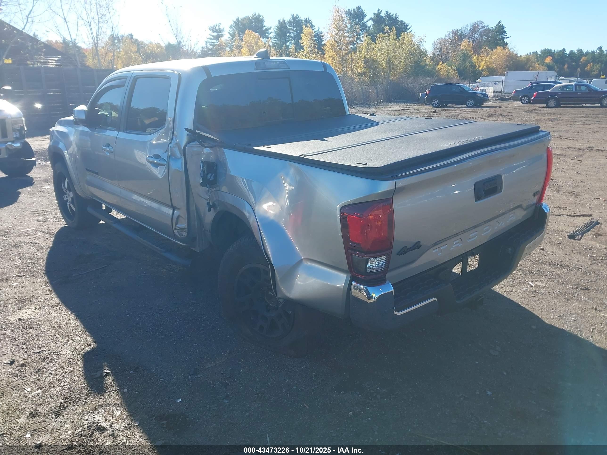 TOYOTA TACOMA image 3
