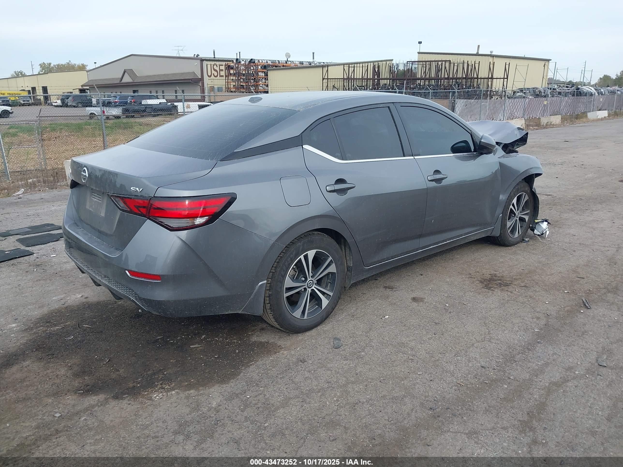 NISSAN SENTRA image 4