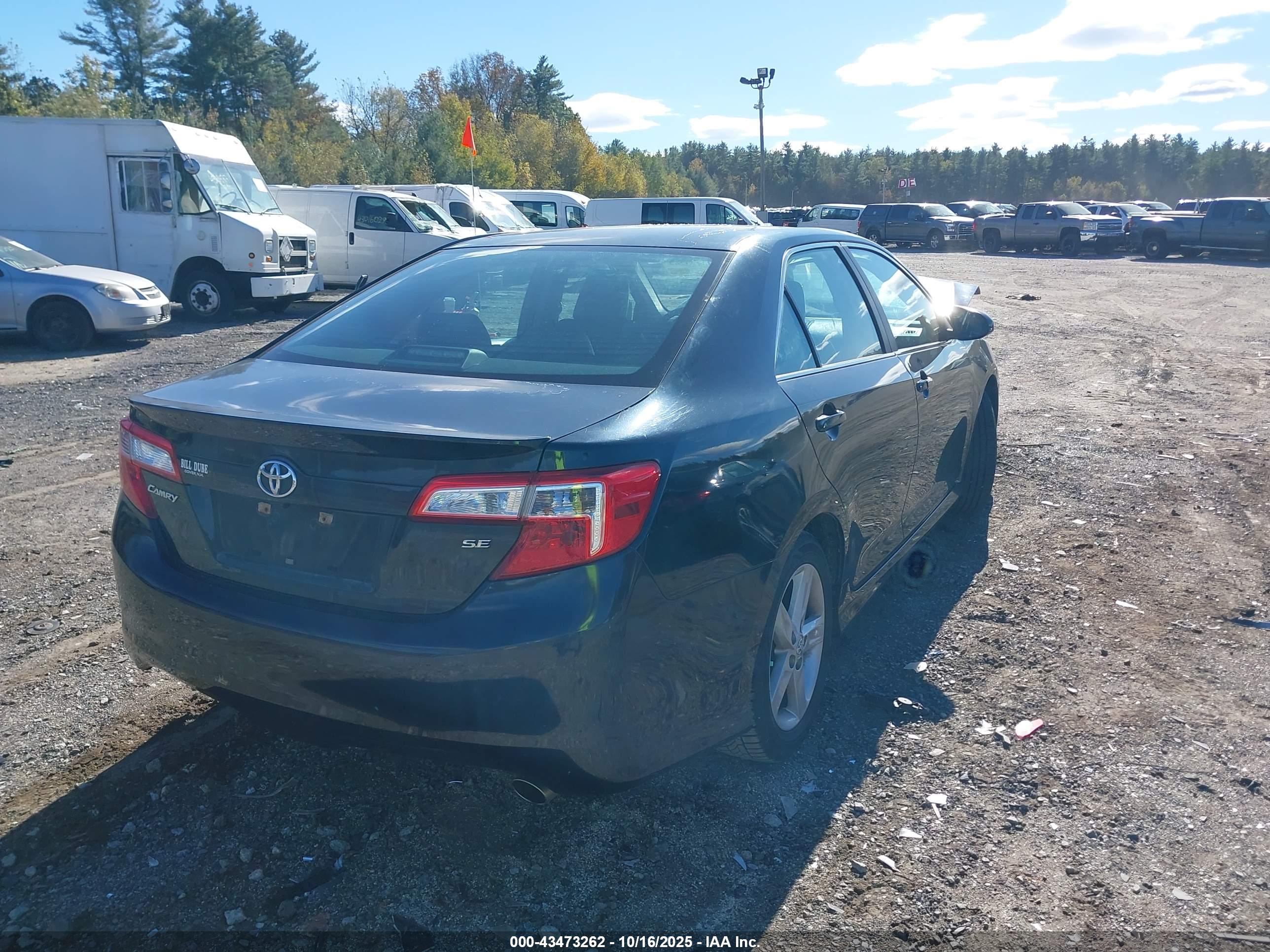 TOYOTA CAMRY image 4