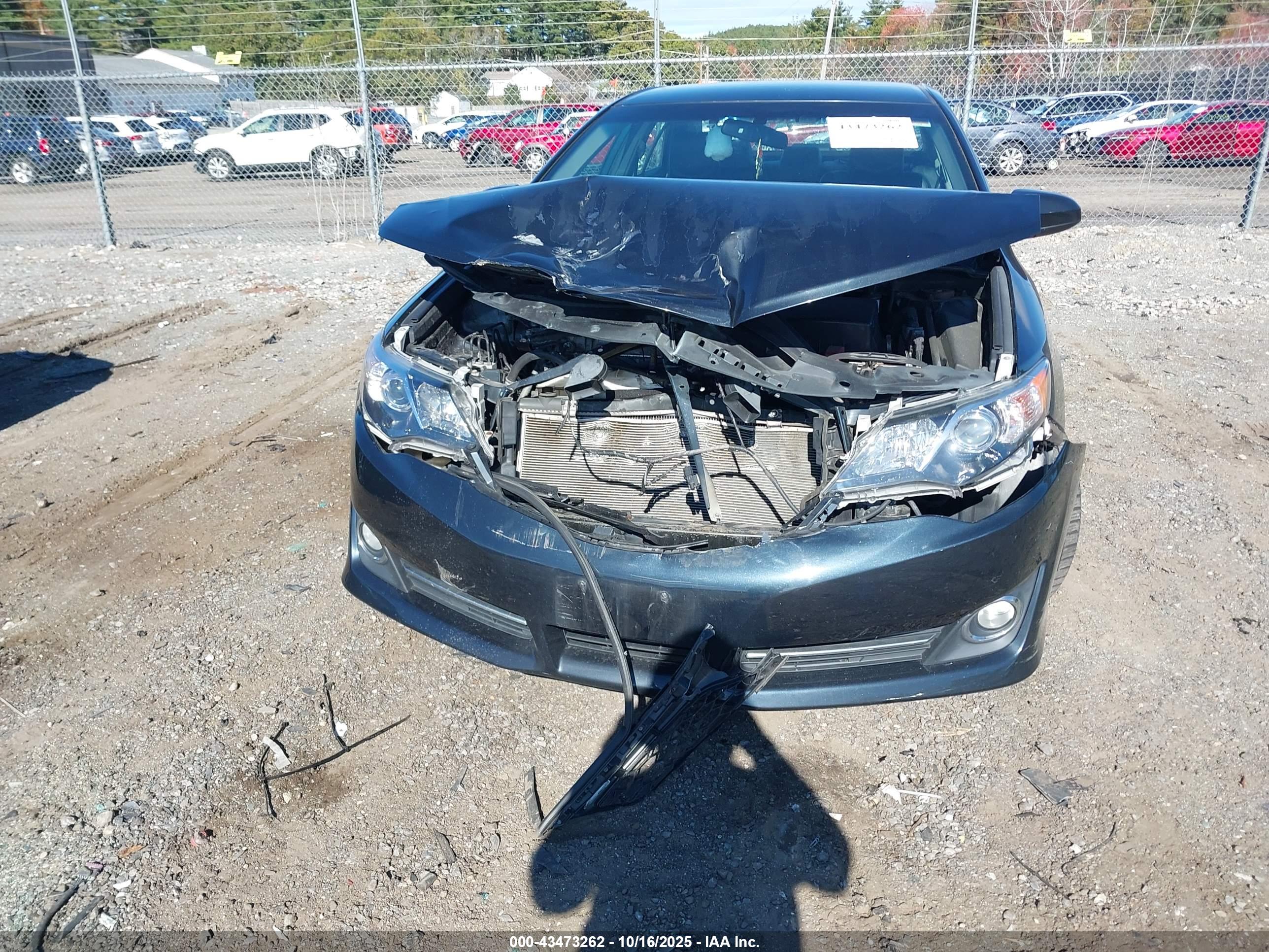 TOYOTA CAMRY image 6