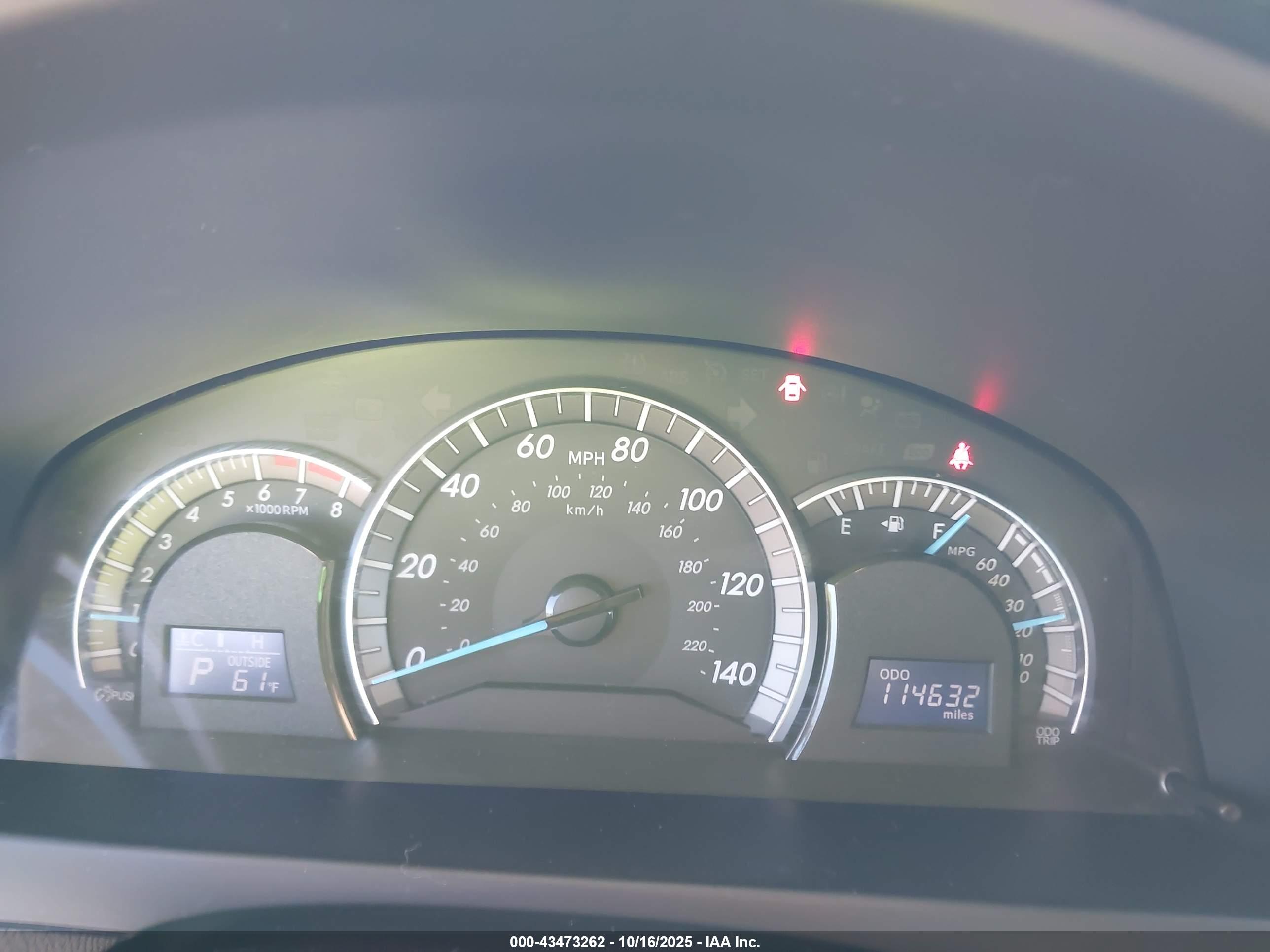 TOYOTA CAMRY image 7