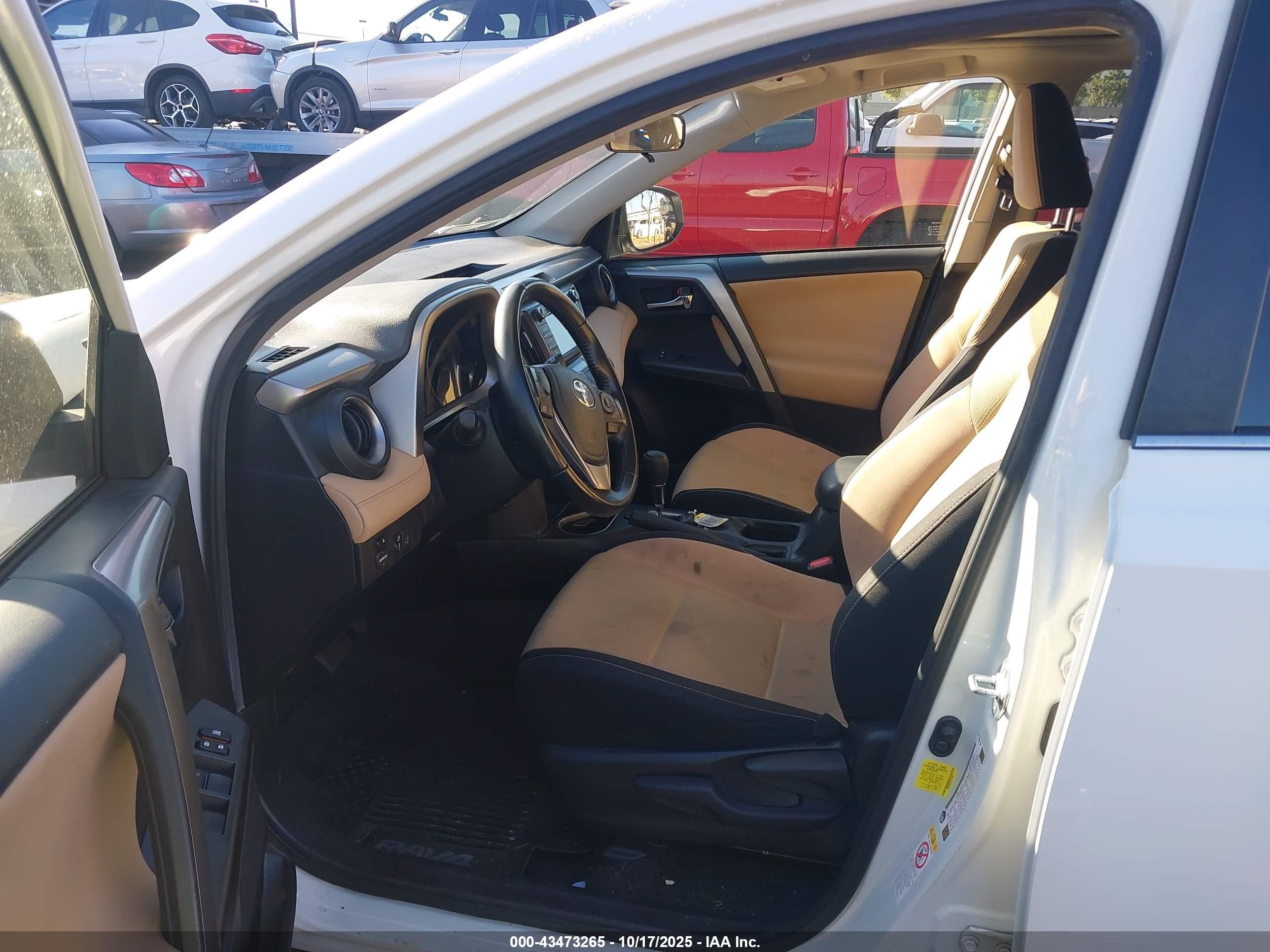 TOYOTA RAV4 image 5