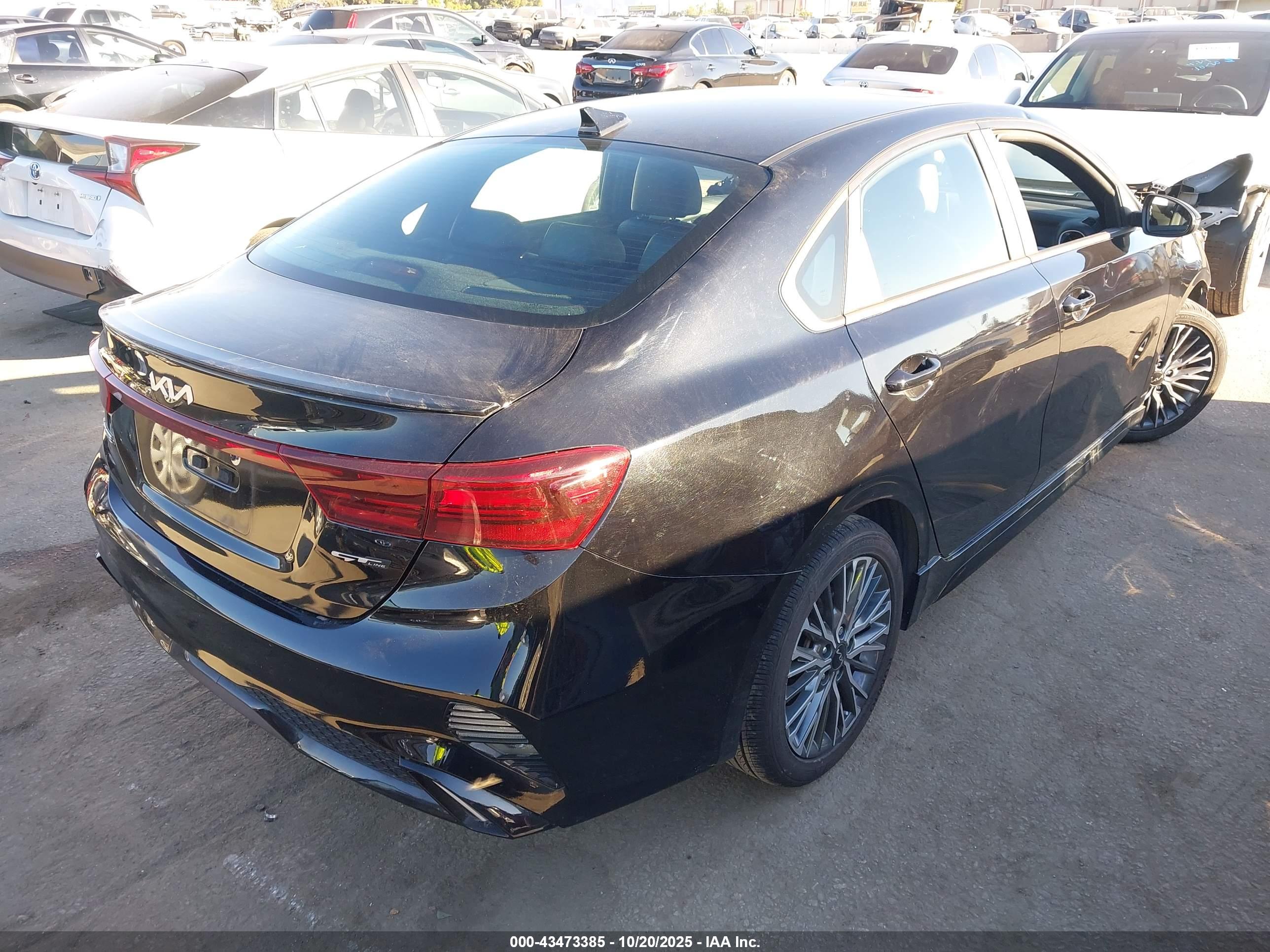 KIA FORTE image 4