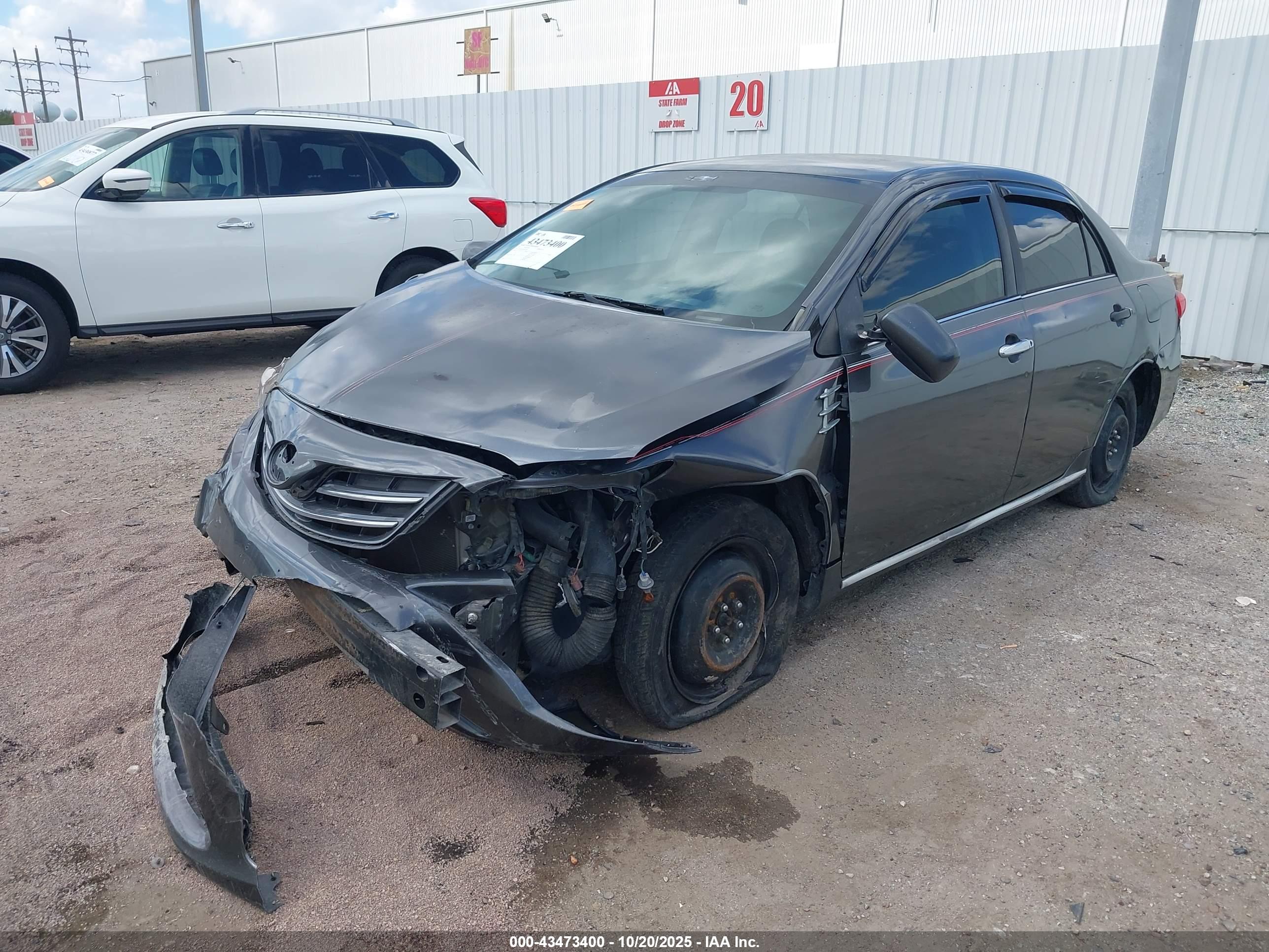 TOYOTA COROLLA image 2