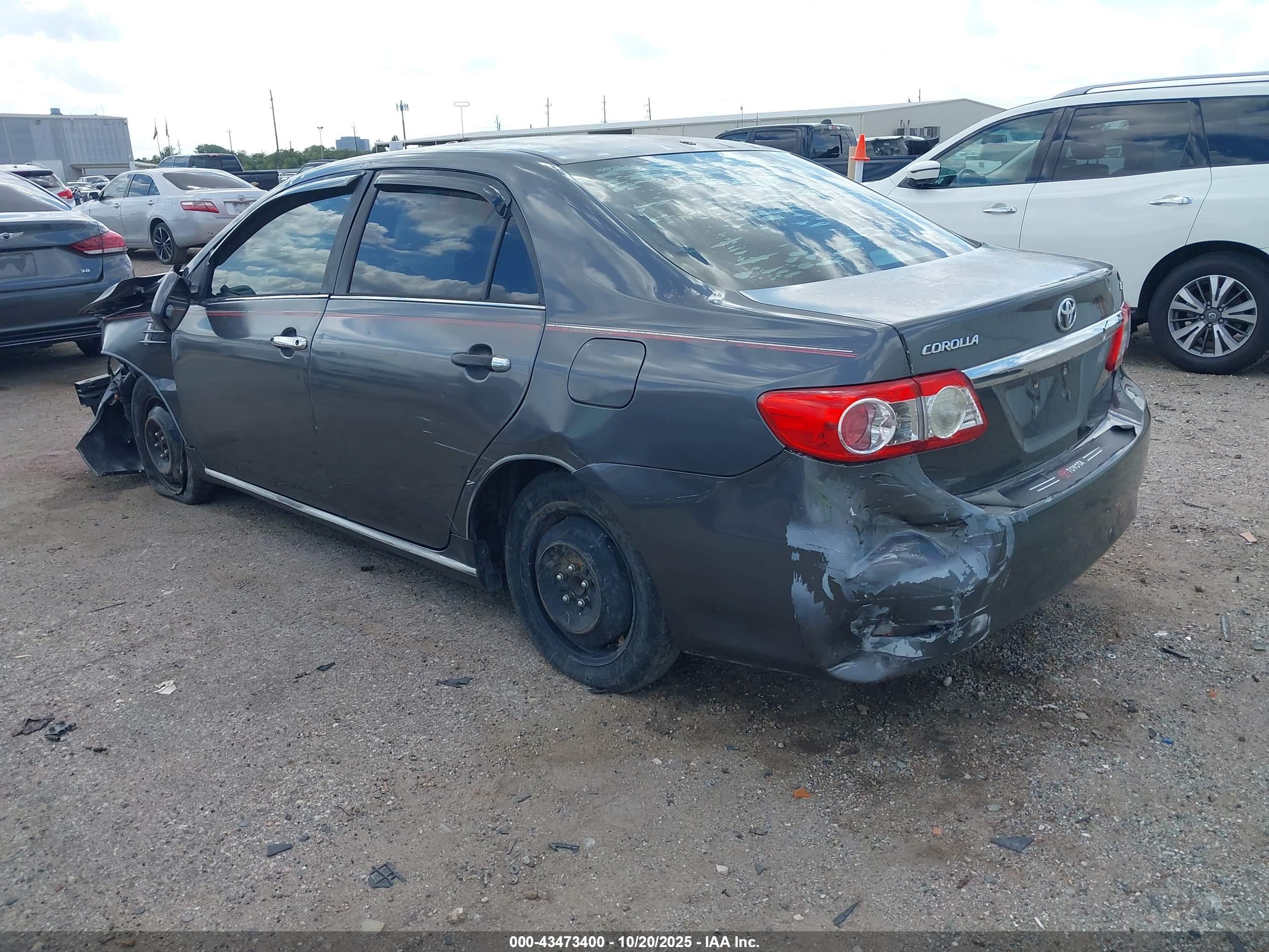 TOYOTA COROLLA image 3