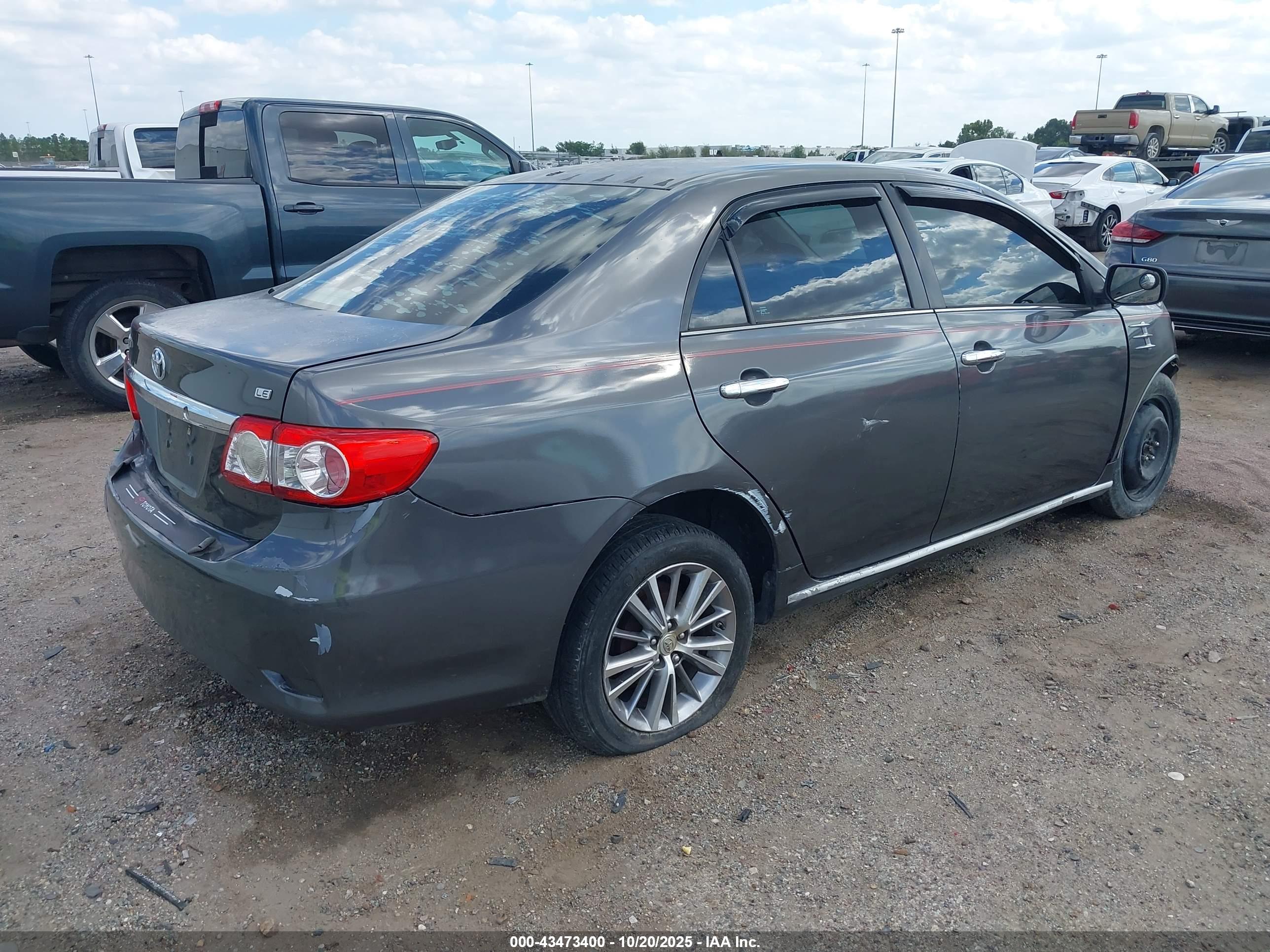 TOYOTA COROLLA image 4