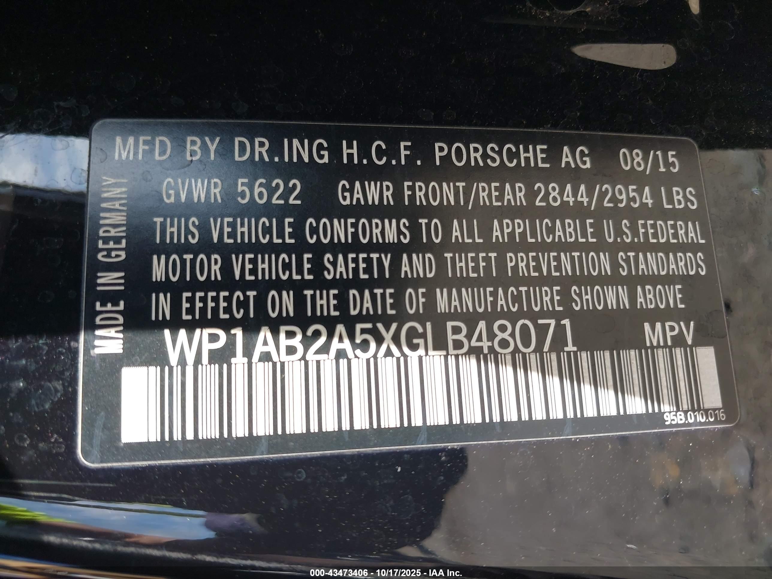 PORSCHE MACAN image 9