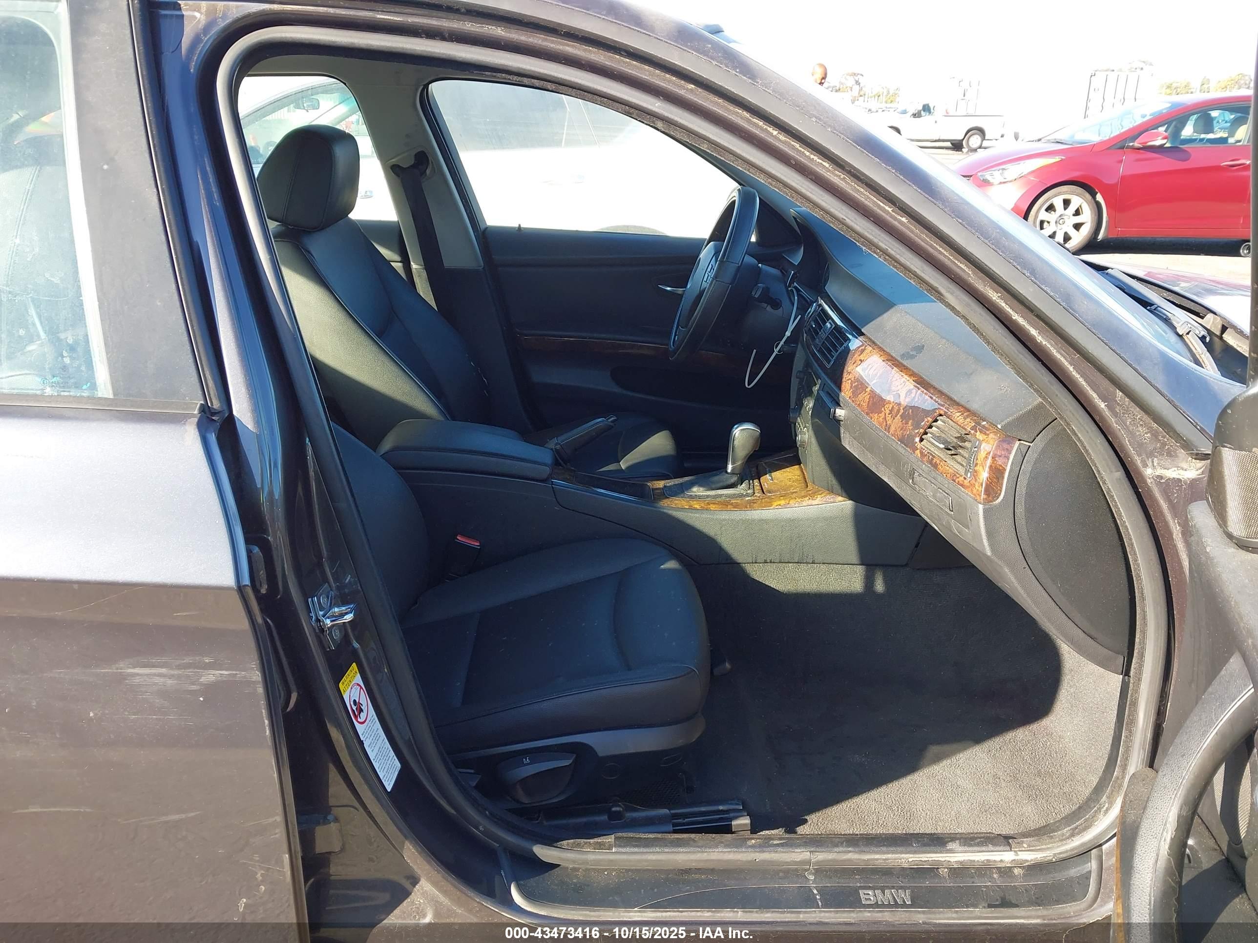 BMW 325I image 5