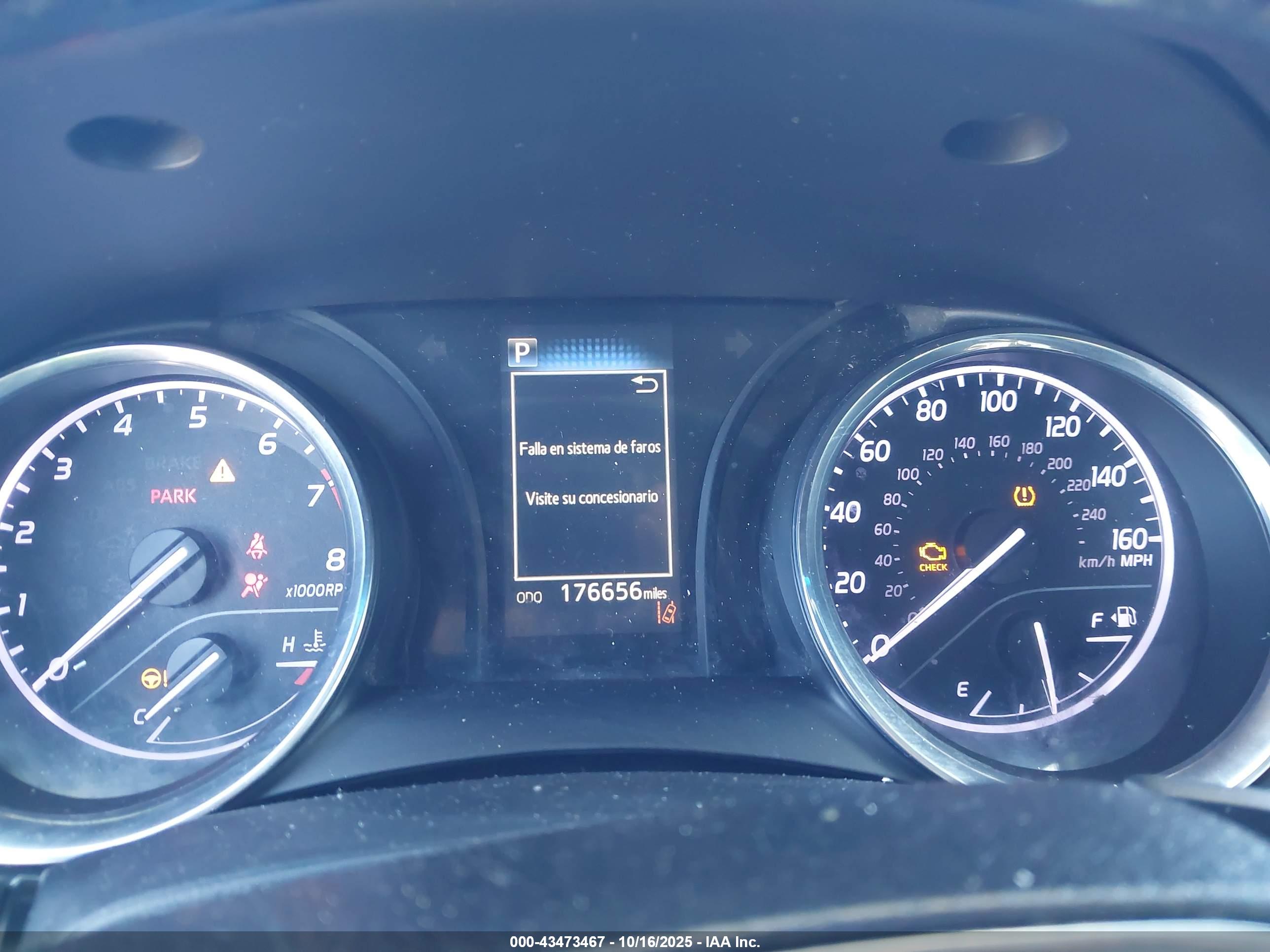 TOYOTA CAMRY image 7