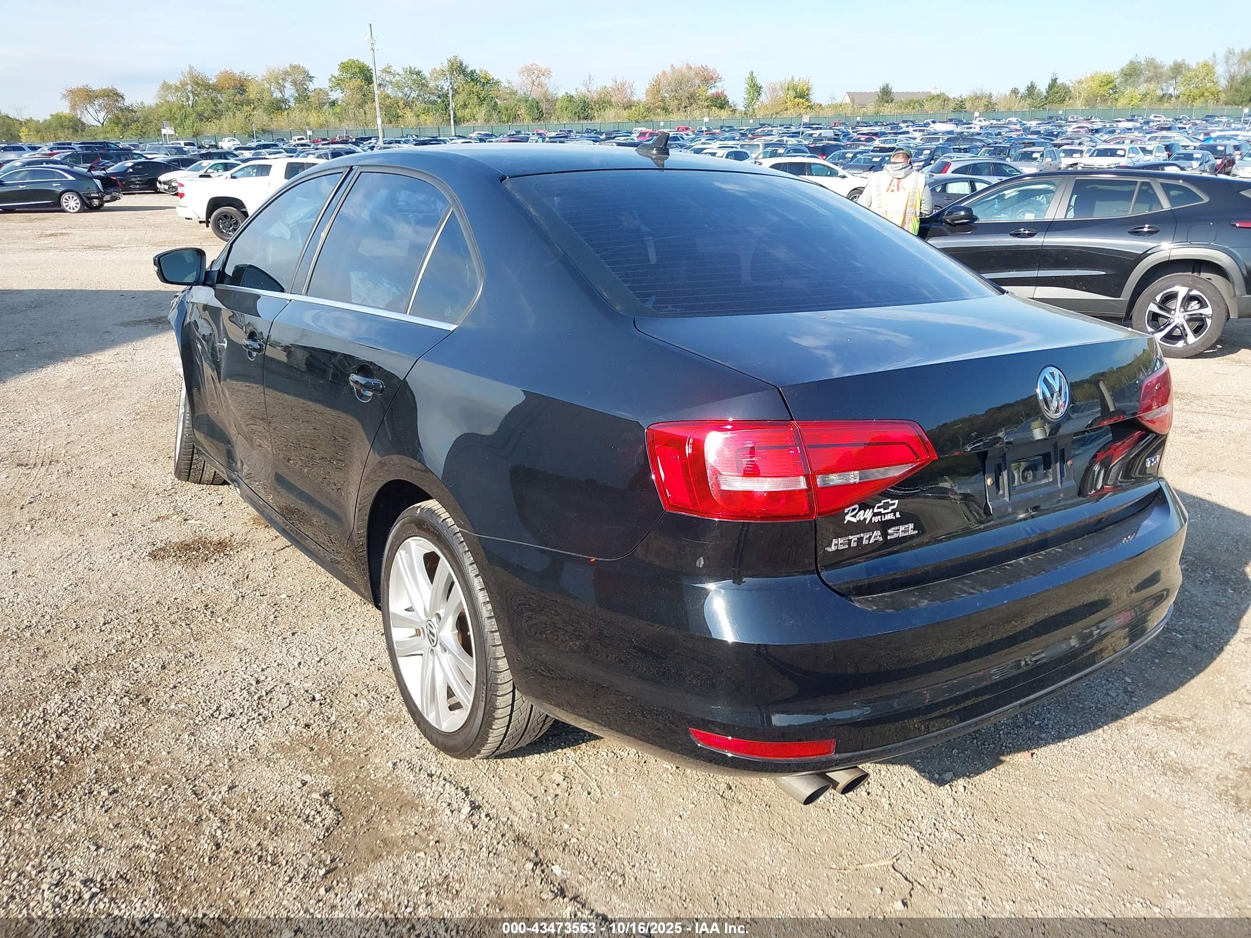 VOLKSWAGEN JETTA image 3