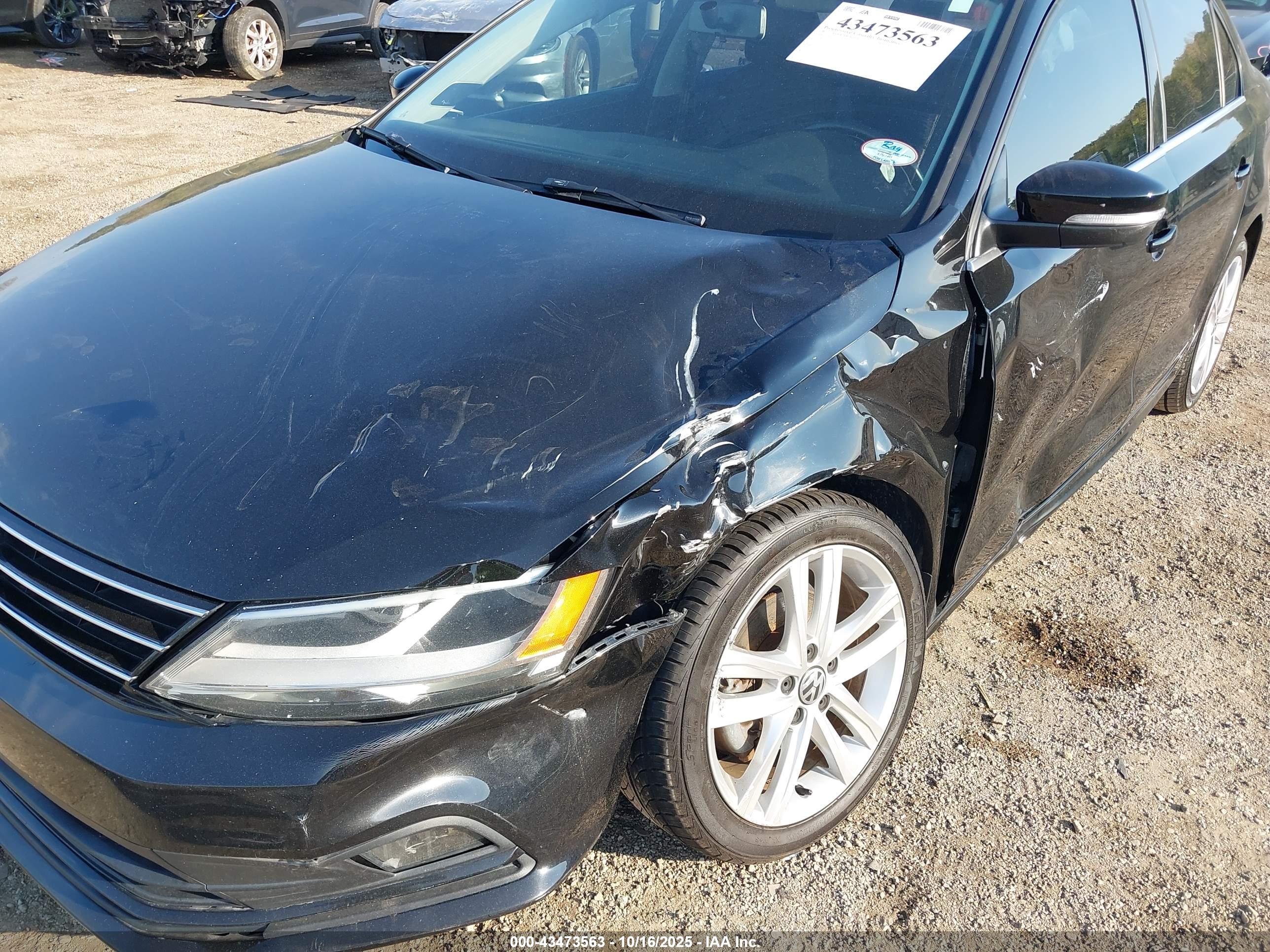 VOLKSWAGEN JETTA image 6