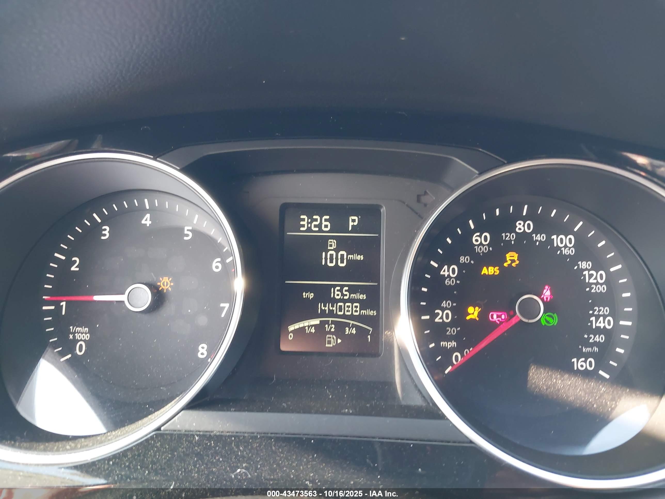 VOLKSWAGEN JETTA image 7